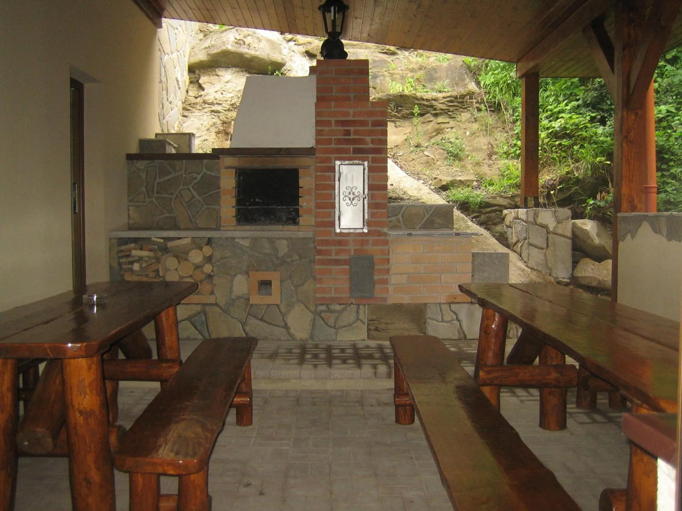 BBQ facilities in Garni Hotel Fatra