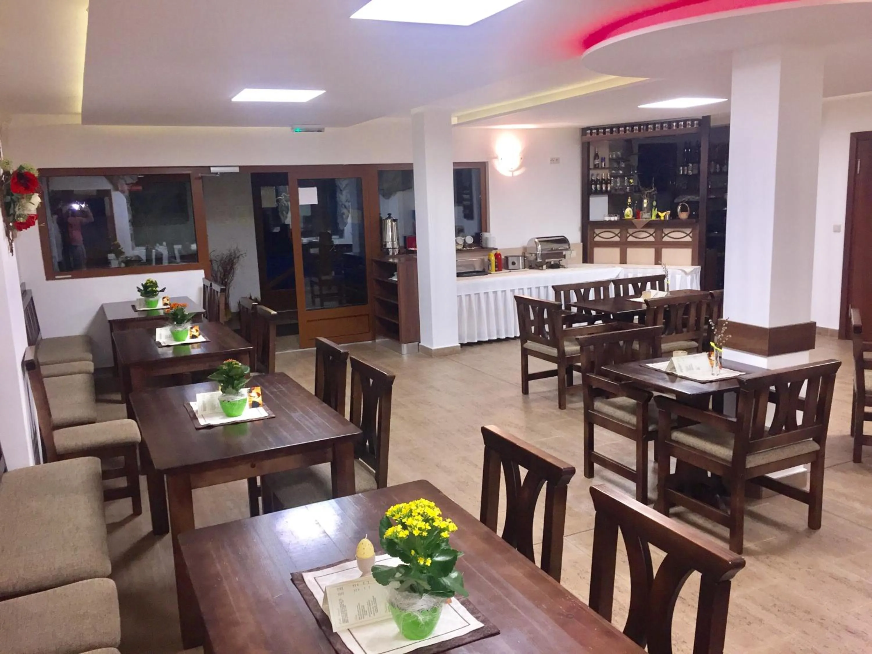 Food and drinks in Garni Hotel Fatra