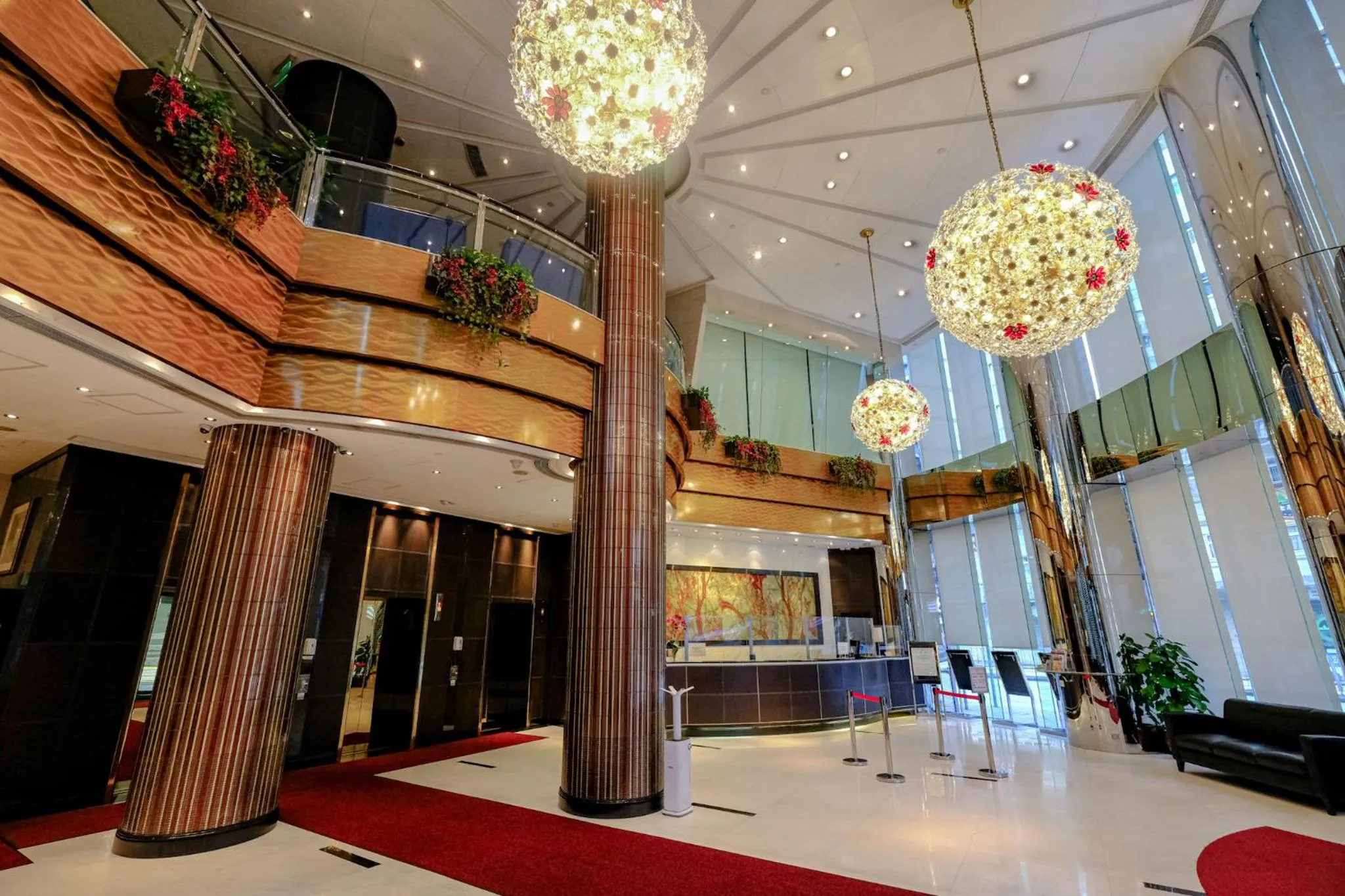 Lobby or reception in South Pacific Hotel