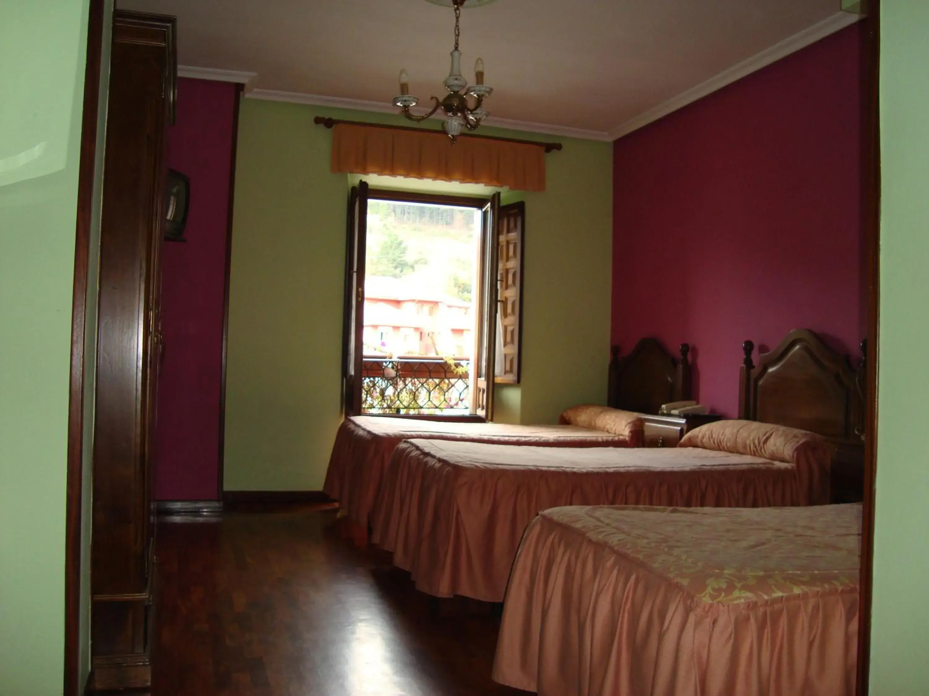 Triple Room in Hosteria Peña Sagra Triple Room in Hosteria Peña Sagra
