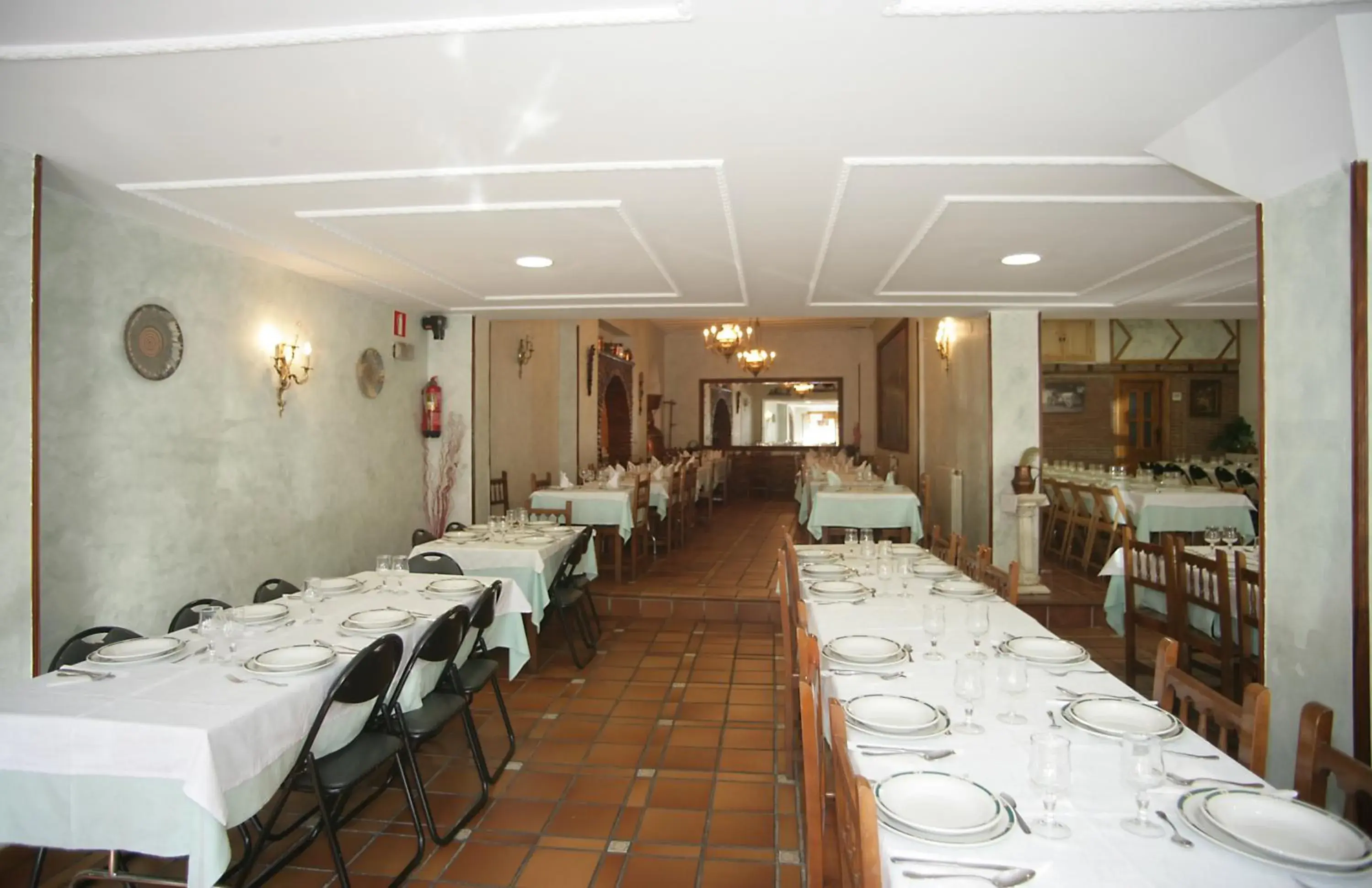 Restaurant/places to eat in Hosteria Peña Sagra Restaurant/places to eat in Hosteria Peña Sagra