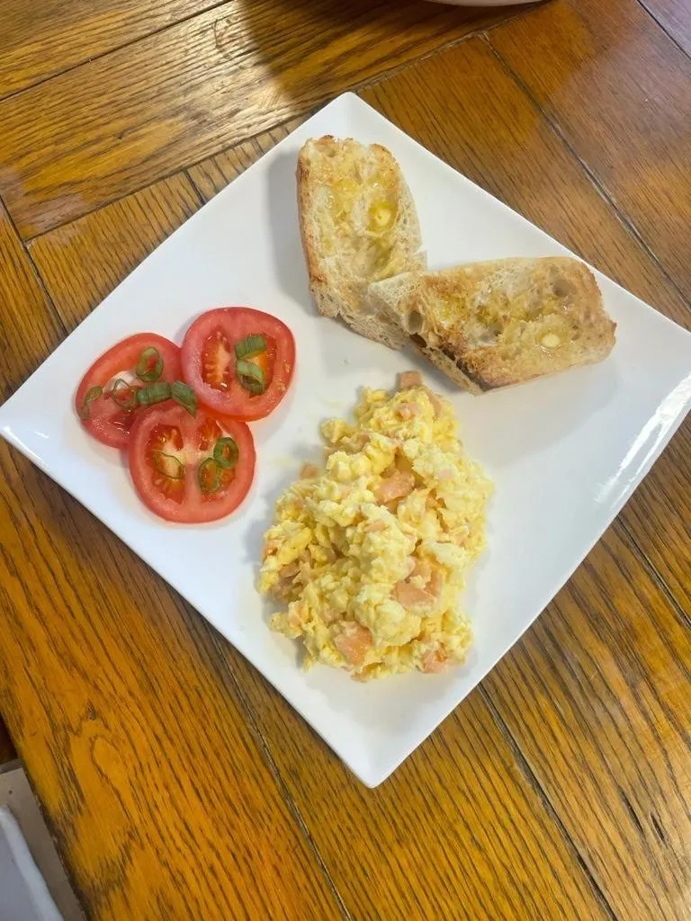 Breakfast in Ashbrook B&B