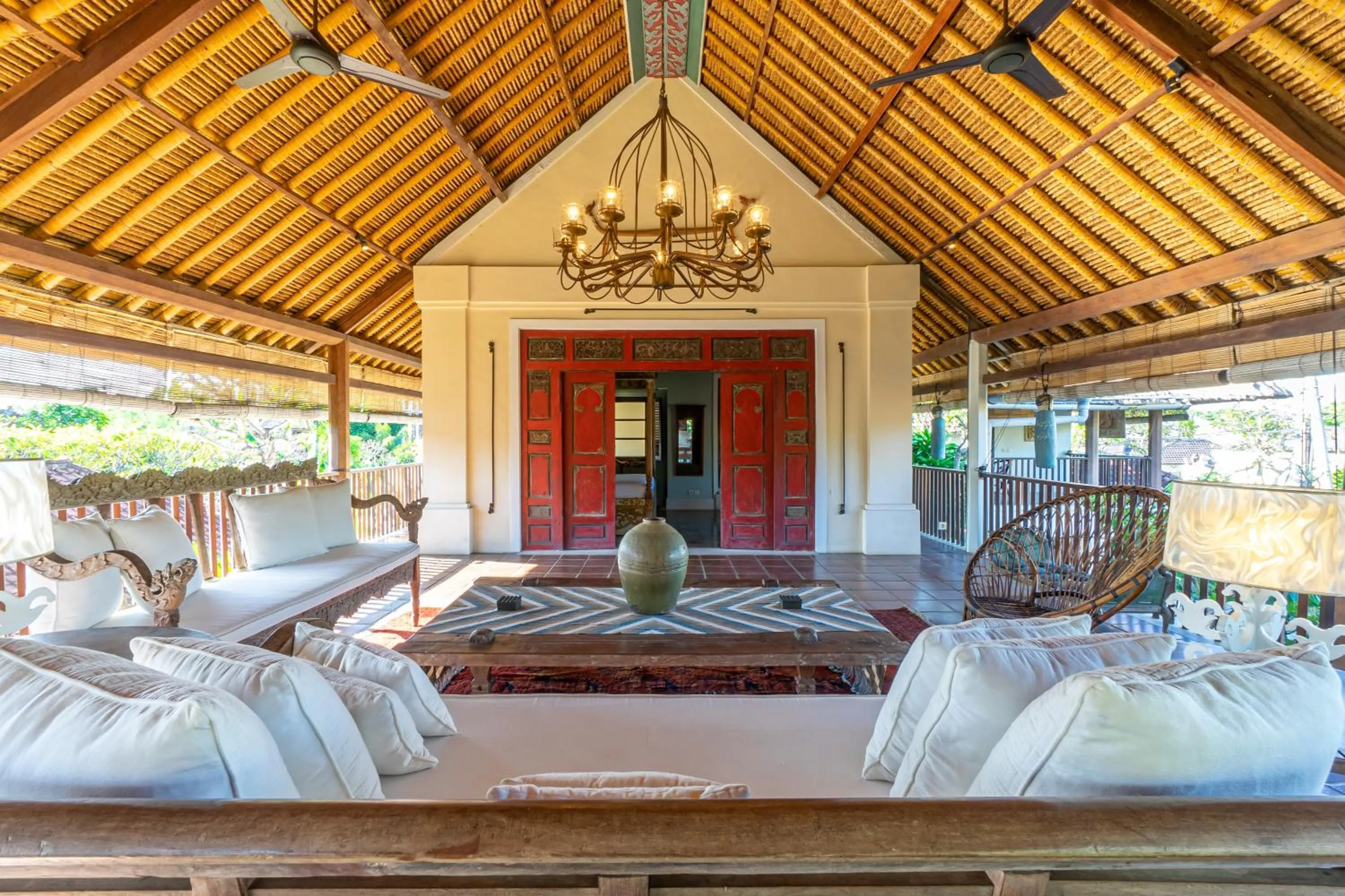 Living room in Villa Angsa by Nakula