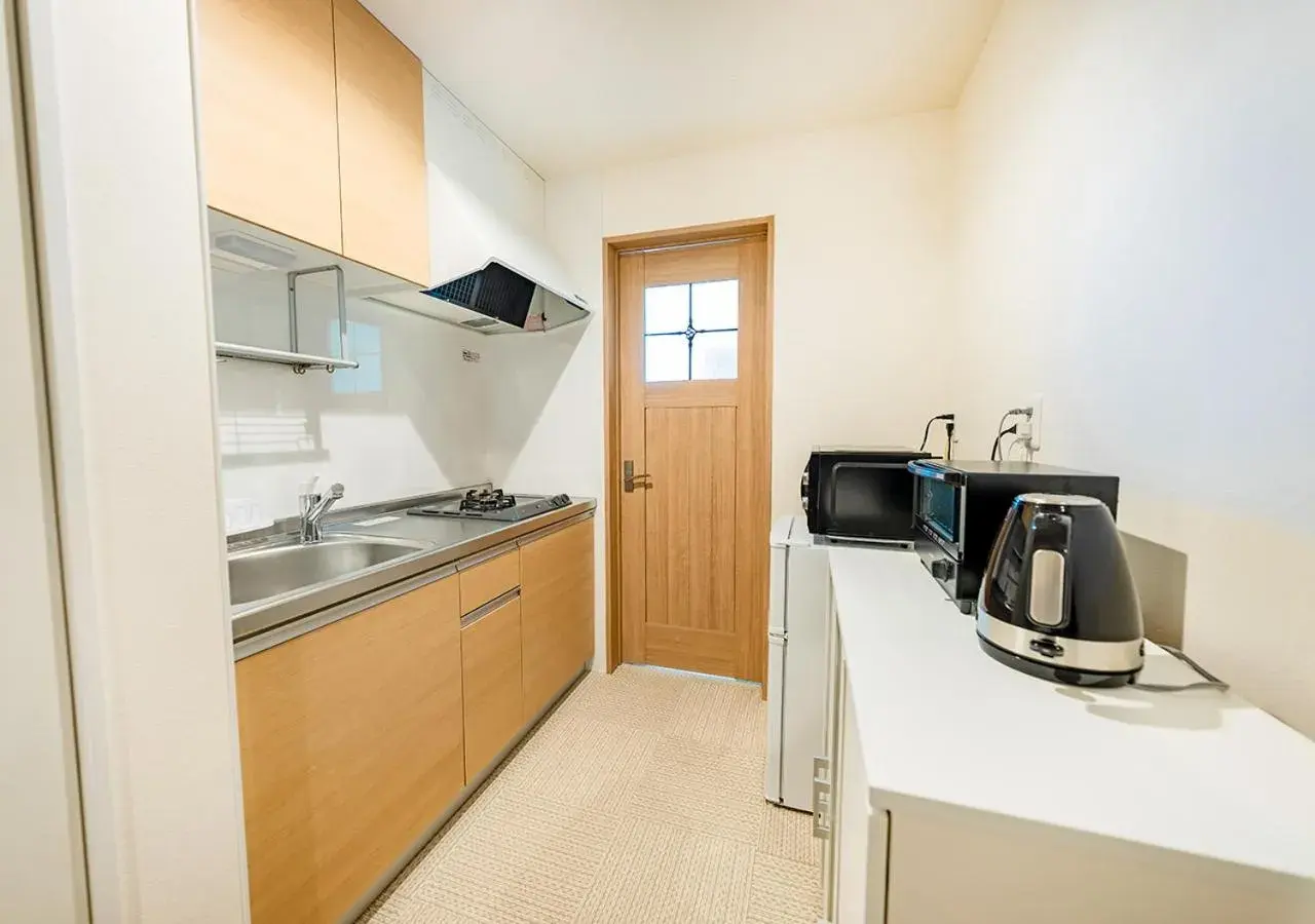 Comfort Triple Room - single occupancy in Ecot Shimozato 3 Comfort Triple Room - single occupancy in Ecot Shimozato 3