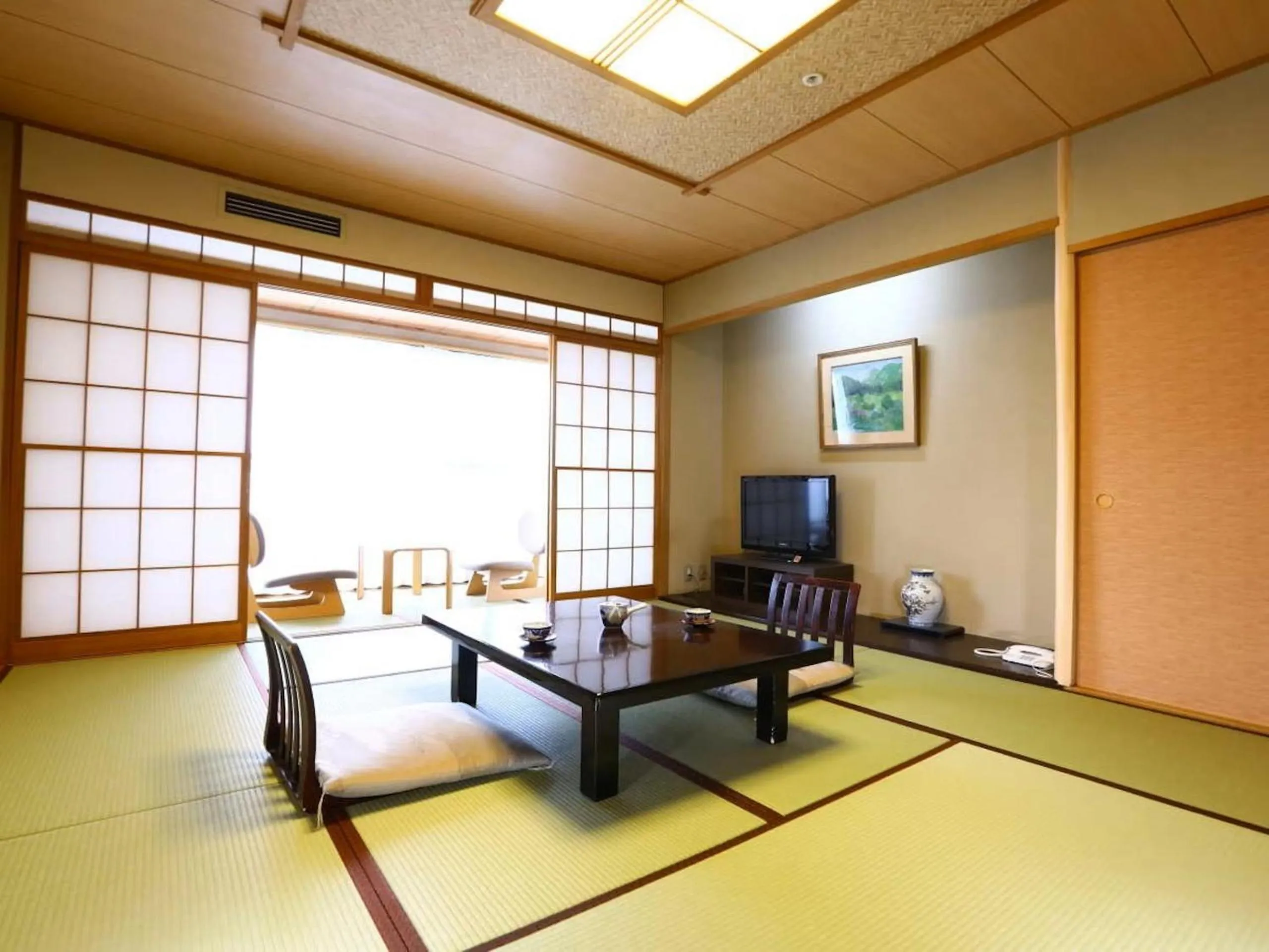 Photo of the whole room in Hotel Fuji