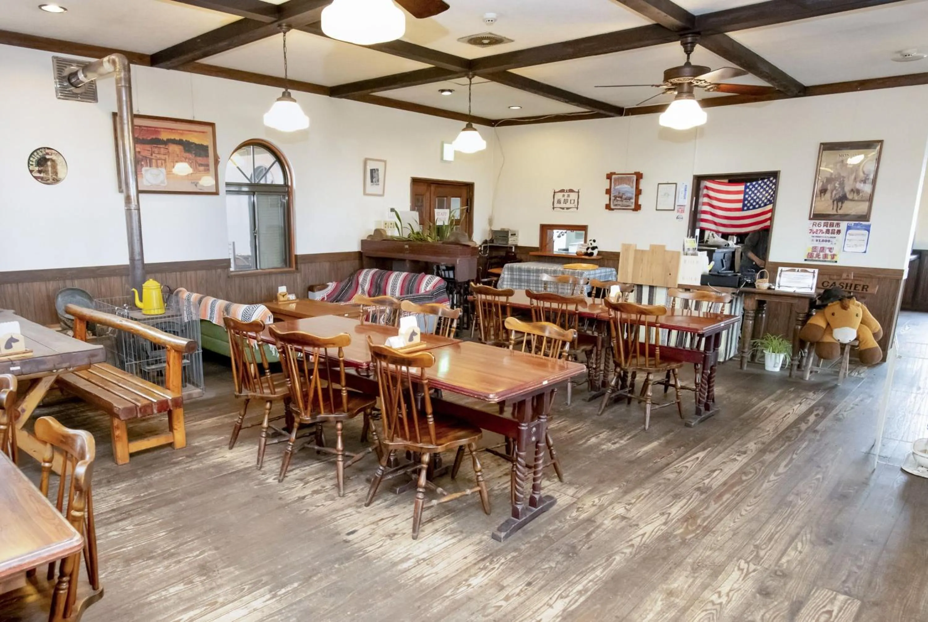 Restaurant/places to eat in El Patio Ranch