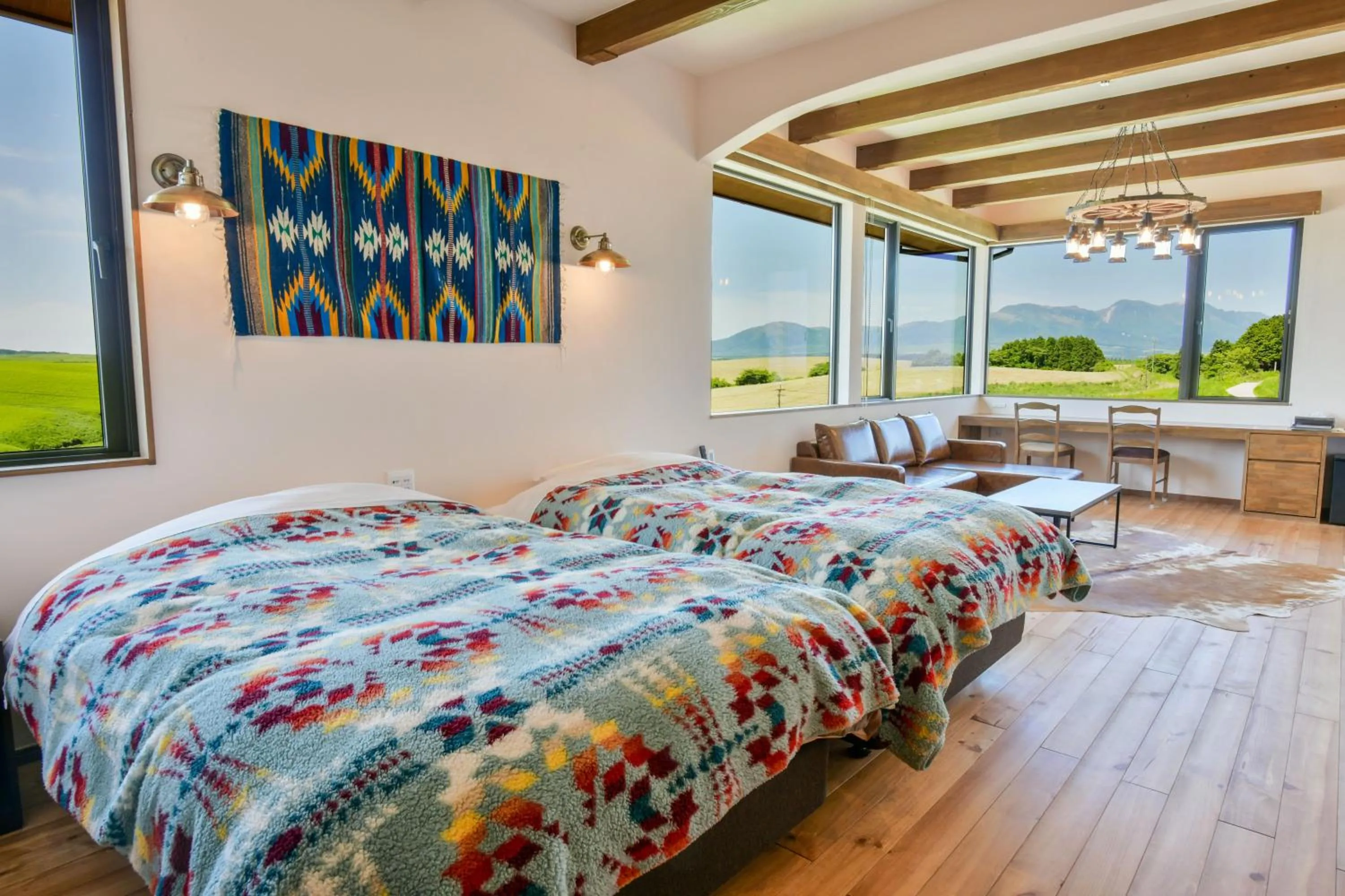 Photo of the whole room, Bed in El Patio Ranch