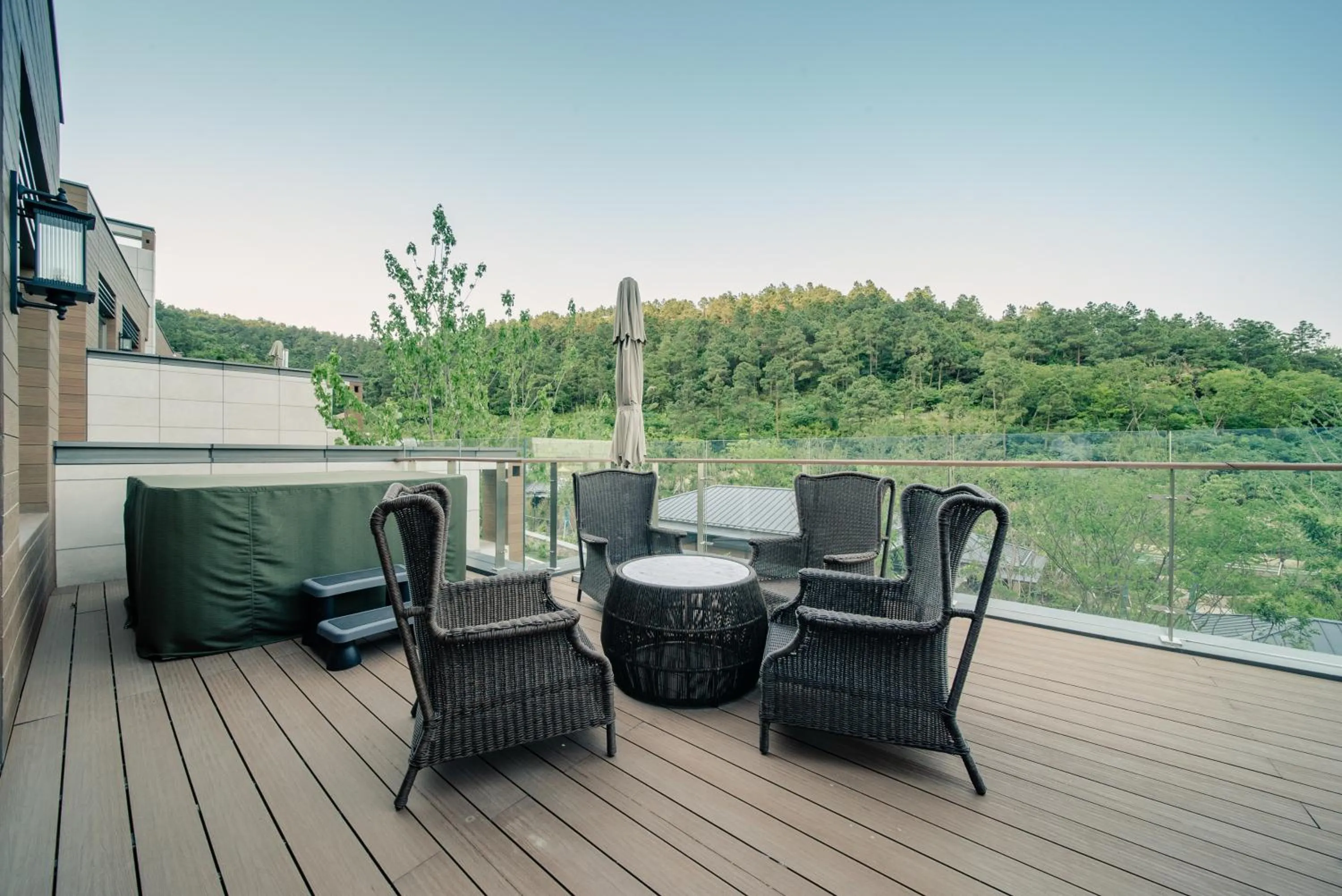 Balcony/Terrace in G-Luxe by Gloria Taimei Suzhou