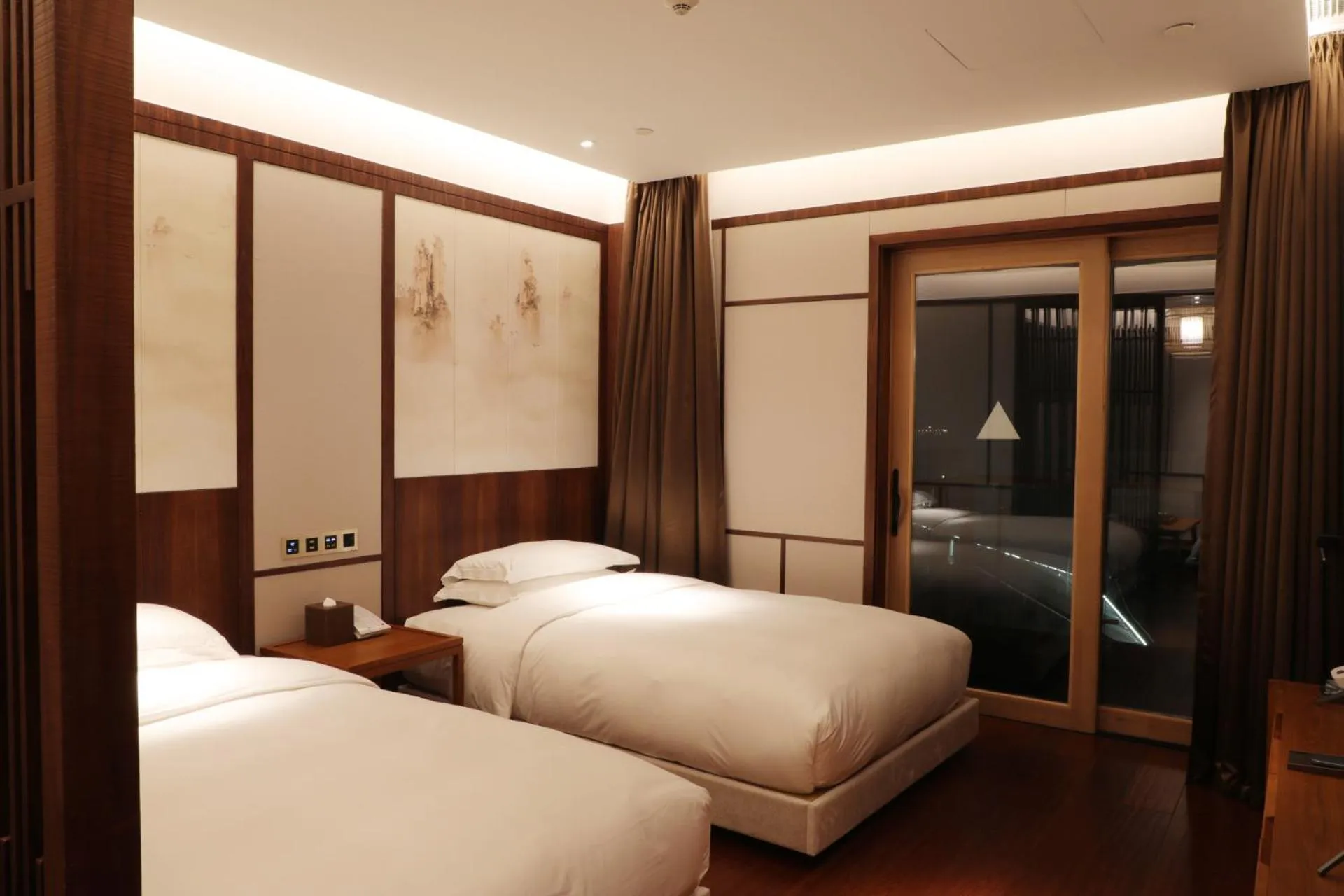 Bedroom, Bed in G-Luxe by Gloria Taimei Suzhou