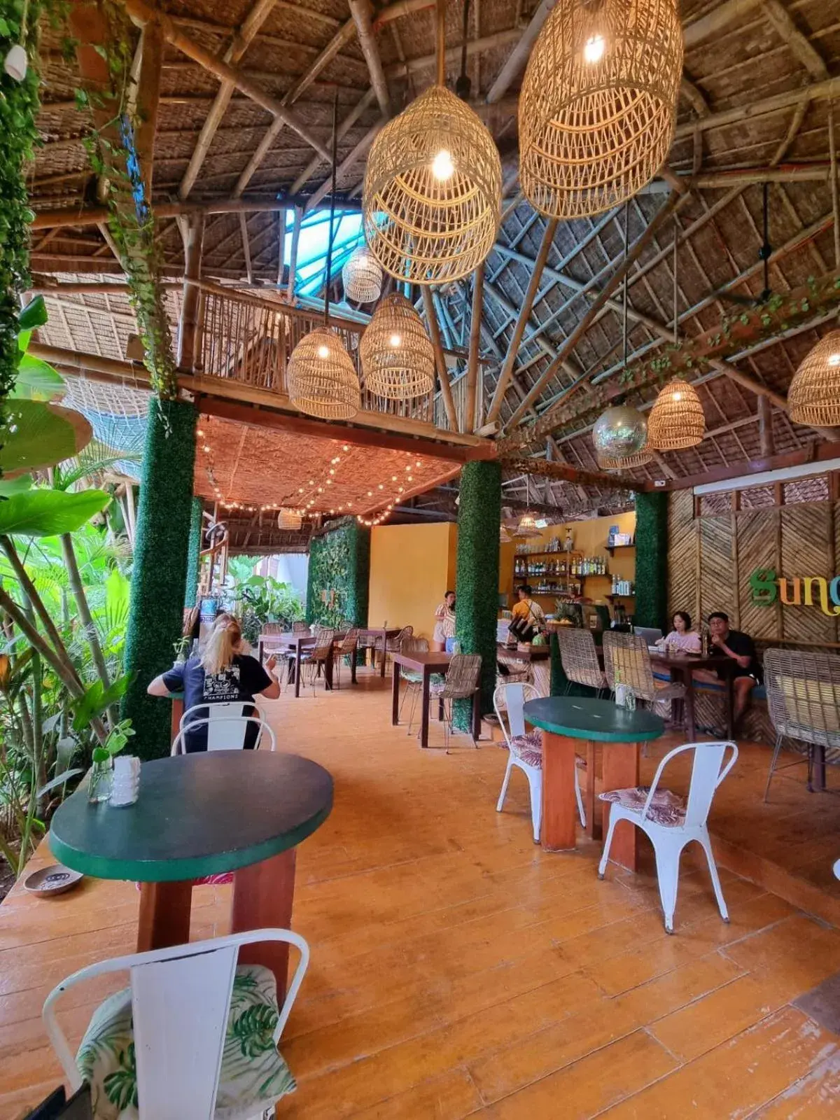 Restaurant/places to eat in Villa Cali Siargao Restaurant/places to eat in Villa Cali Siargao