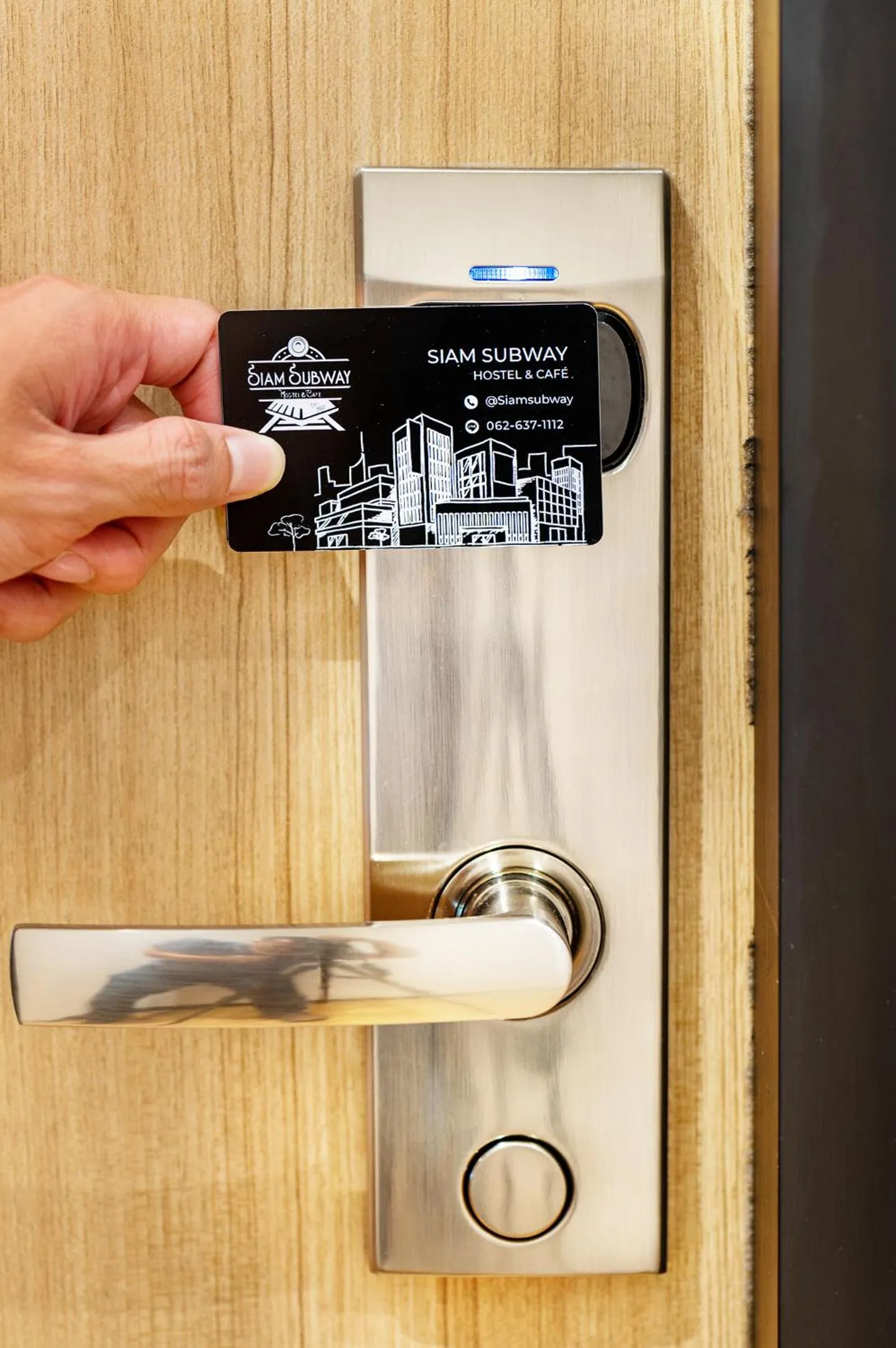 Siam Subway Hostel and Café