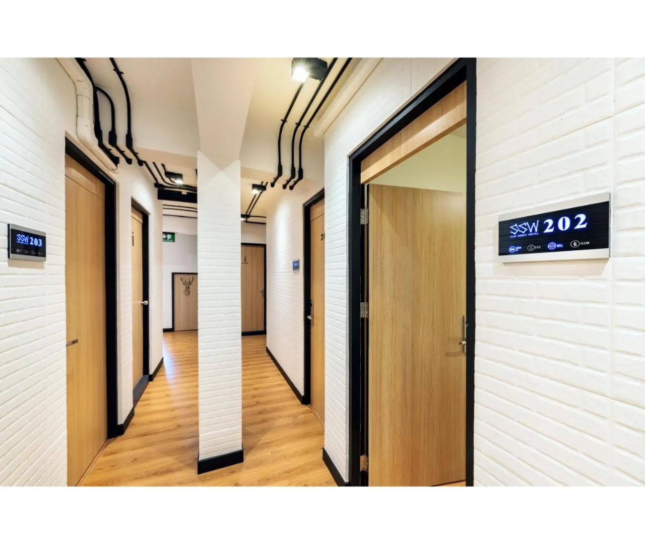 Facade/entrance in Siam Subway Hostel and Café