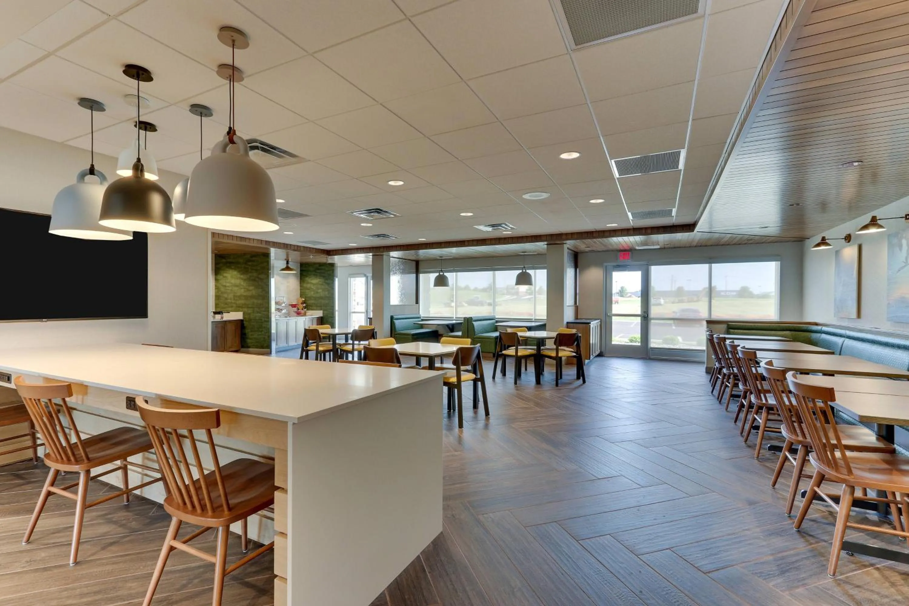 Breakfast in Fairfield Inn & Suites Warsaw