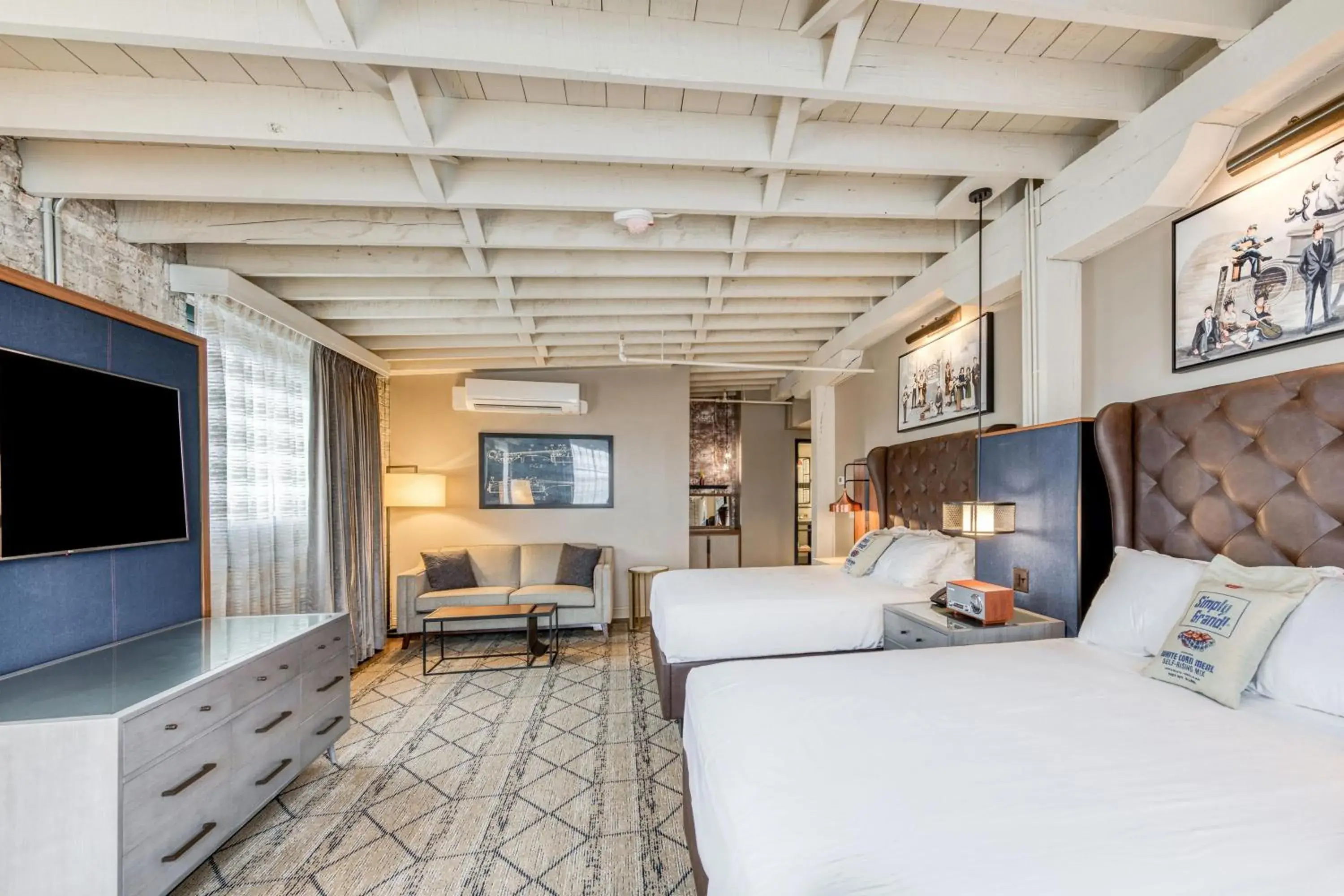 Photo of the whole room, Bed in The Sessions Hotel, Bristol, a Tribute Portfolio Hotel Photo of the whole room, Bed in The Sessions Hotel, Bristol, a Tribute Portfolio Hotel