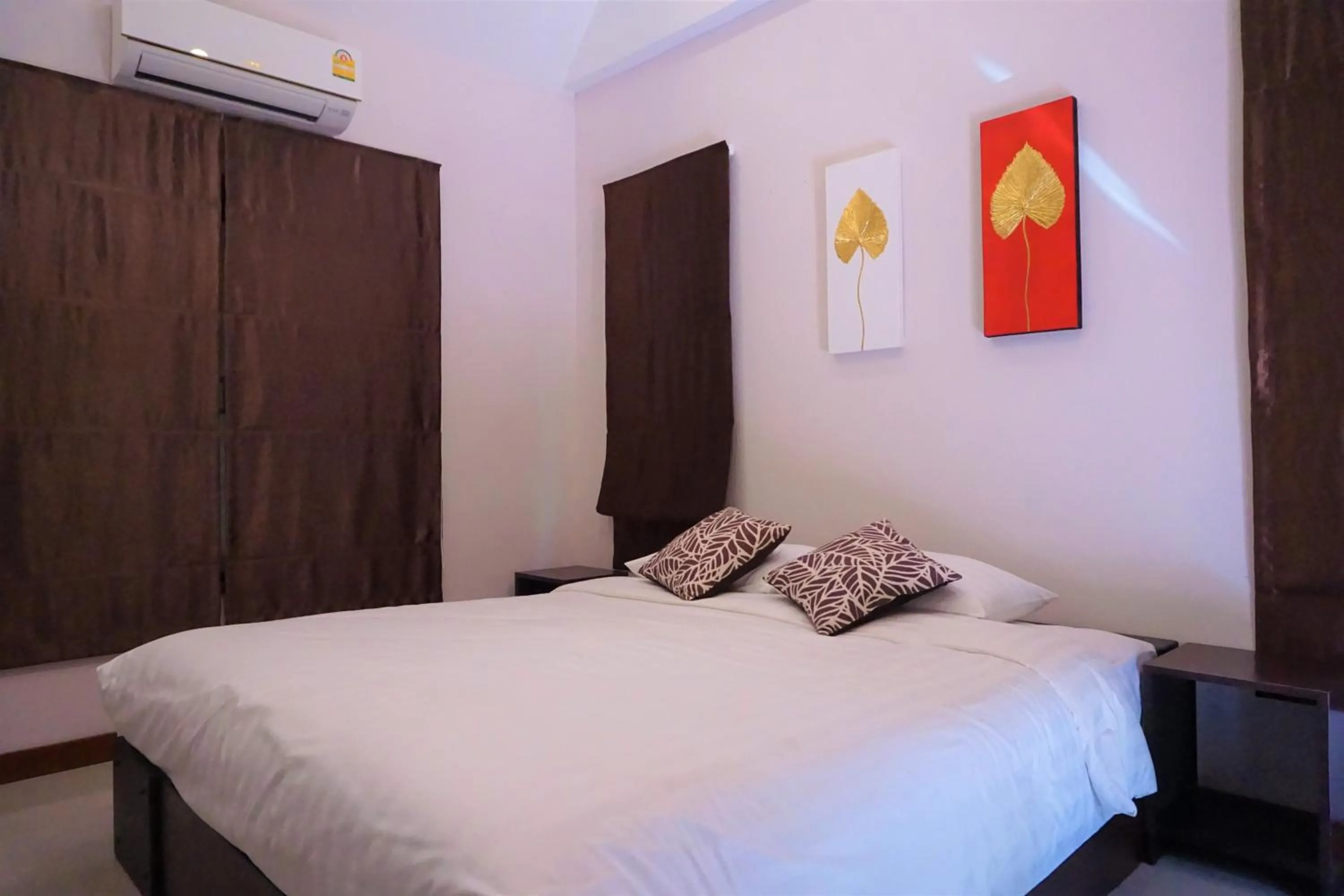 Photo of the whole room, Bed in Bhupimarn Garden House