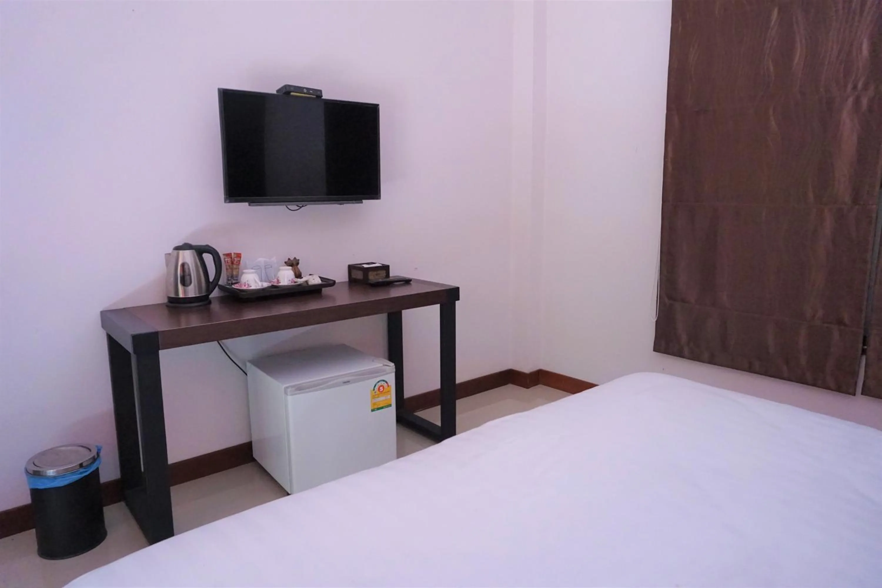 Photo of the whole room, Bed in Bhupimarn Garden House