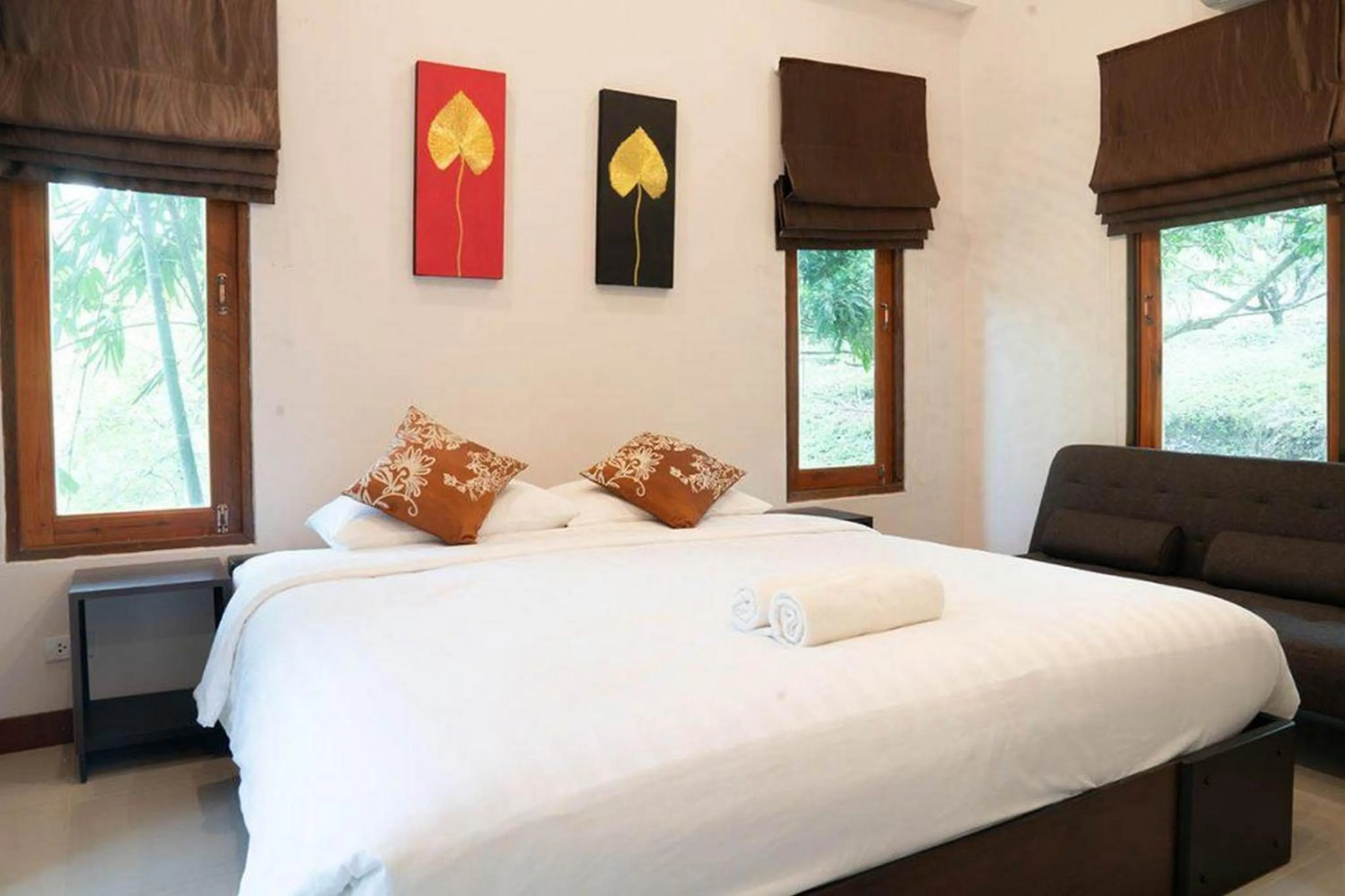 Photo of the whole room, Bed in Bhupimarn Garden House