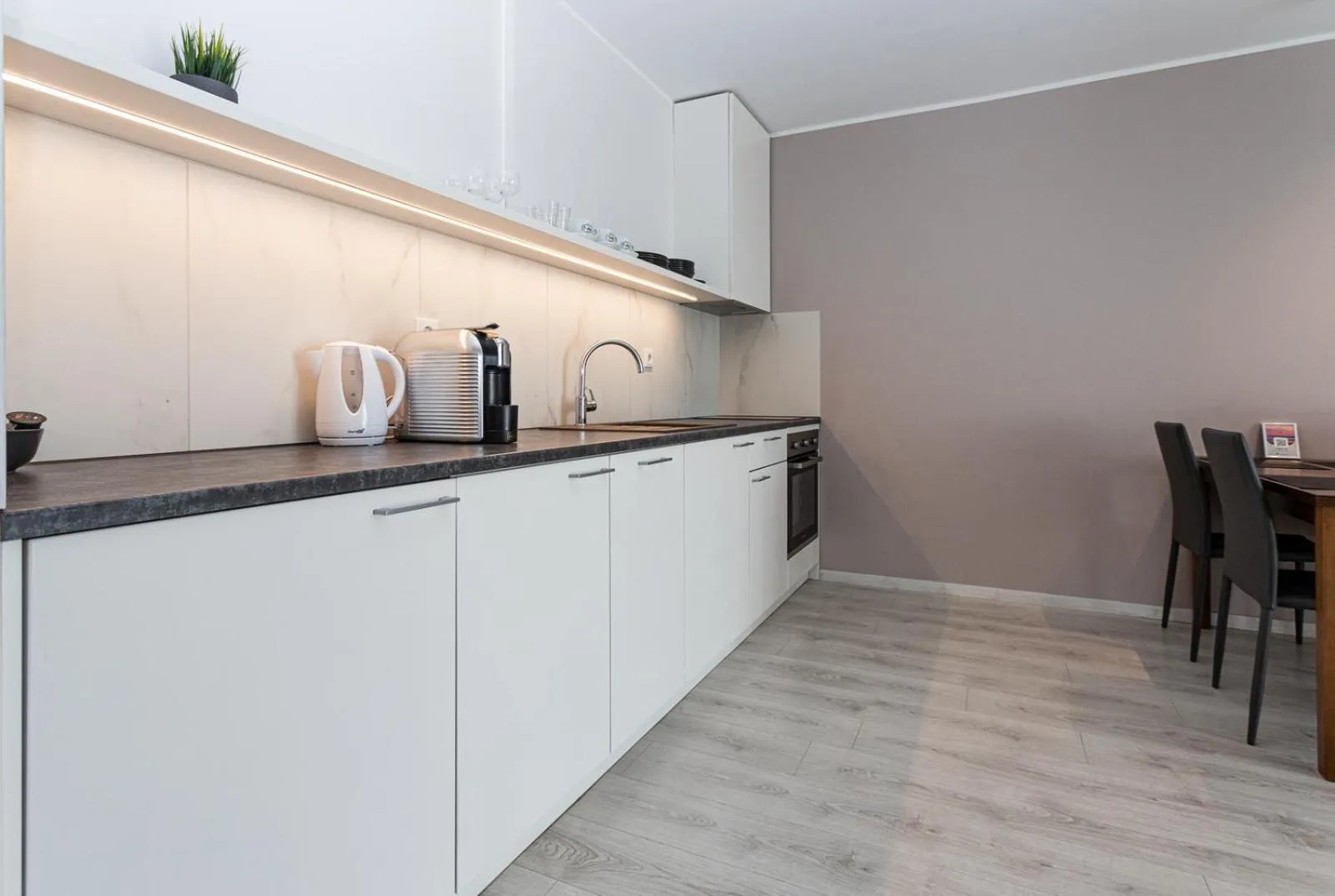 Coffee/tea facilities in Ö Seaside Suites & SPA