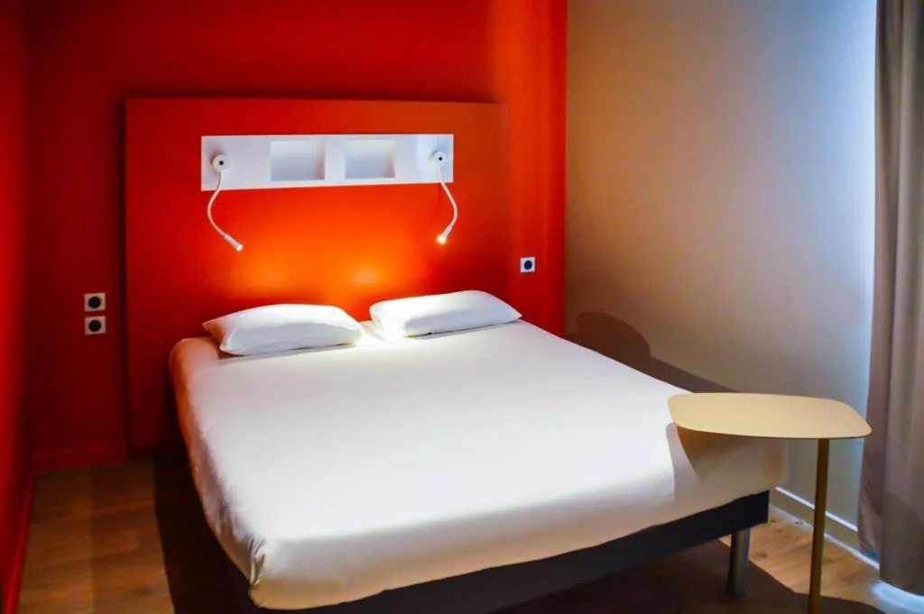 Bed in ibis budget Beauvais Aeroport