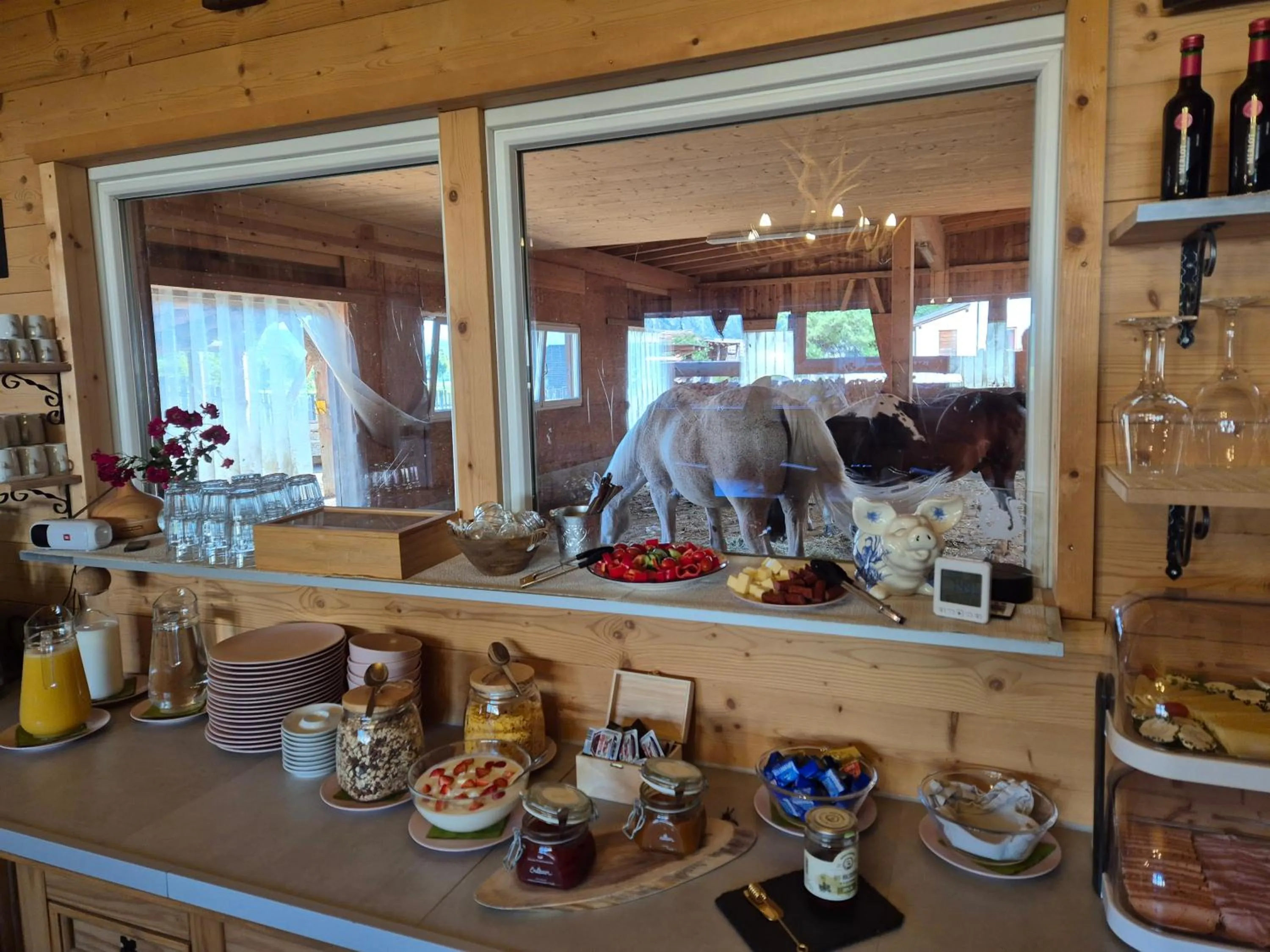 Buffet breakfast in B&B Margit's Ranch Urlaub am Pferdehof