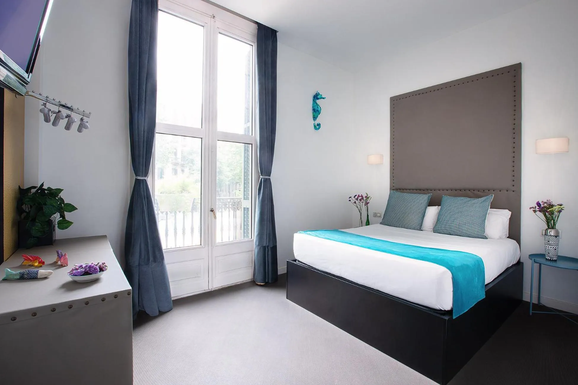 Bed in Amra Barcelona Caspe