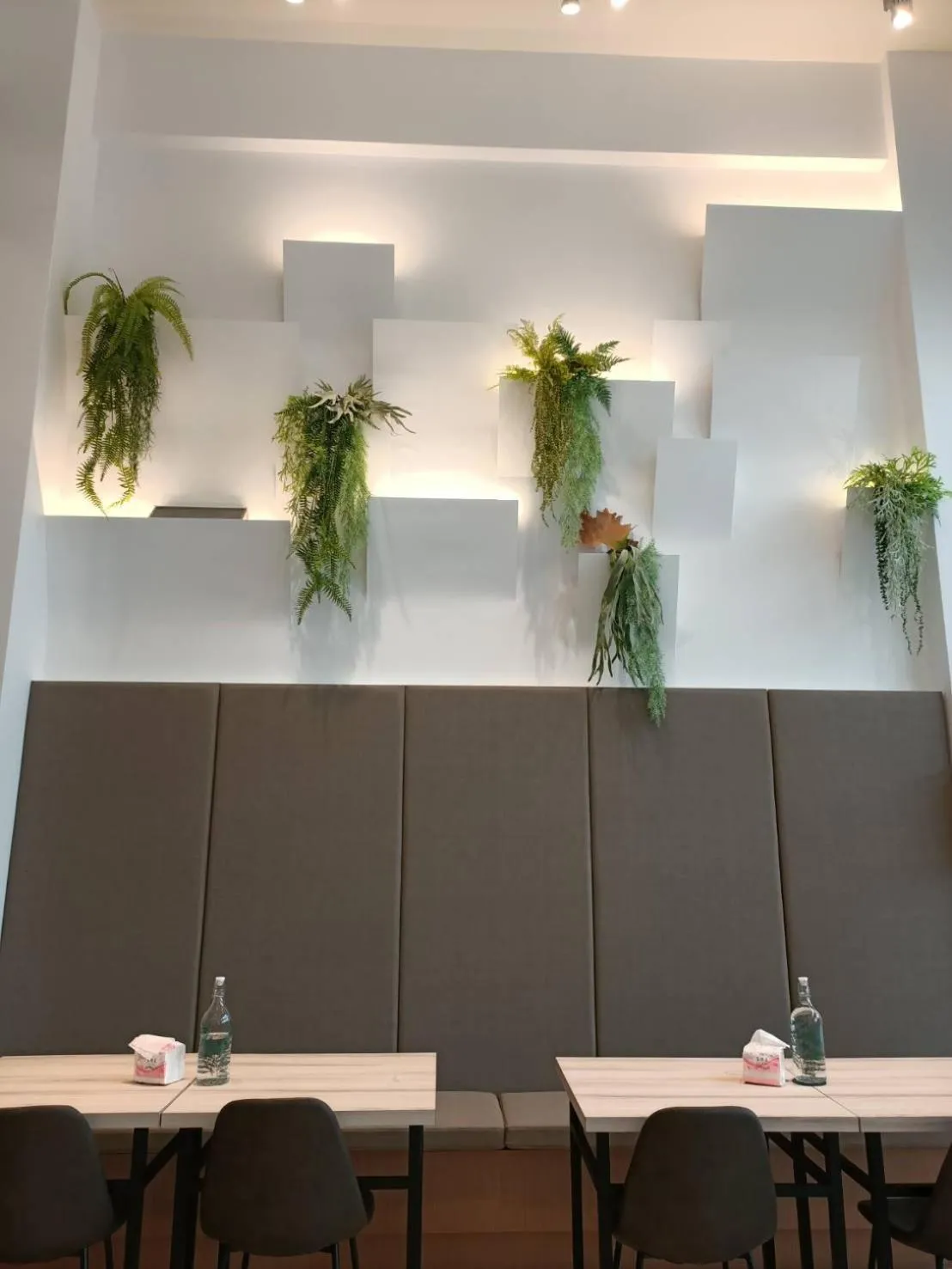 Restaurant/places to eat in Meet Secret B&B