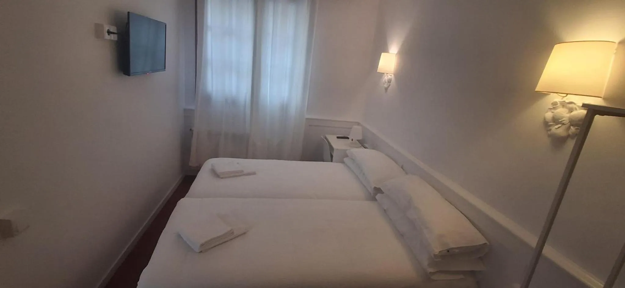 Bed in Hotel Torino