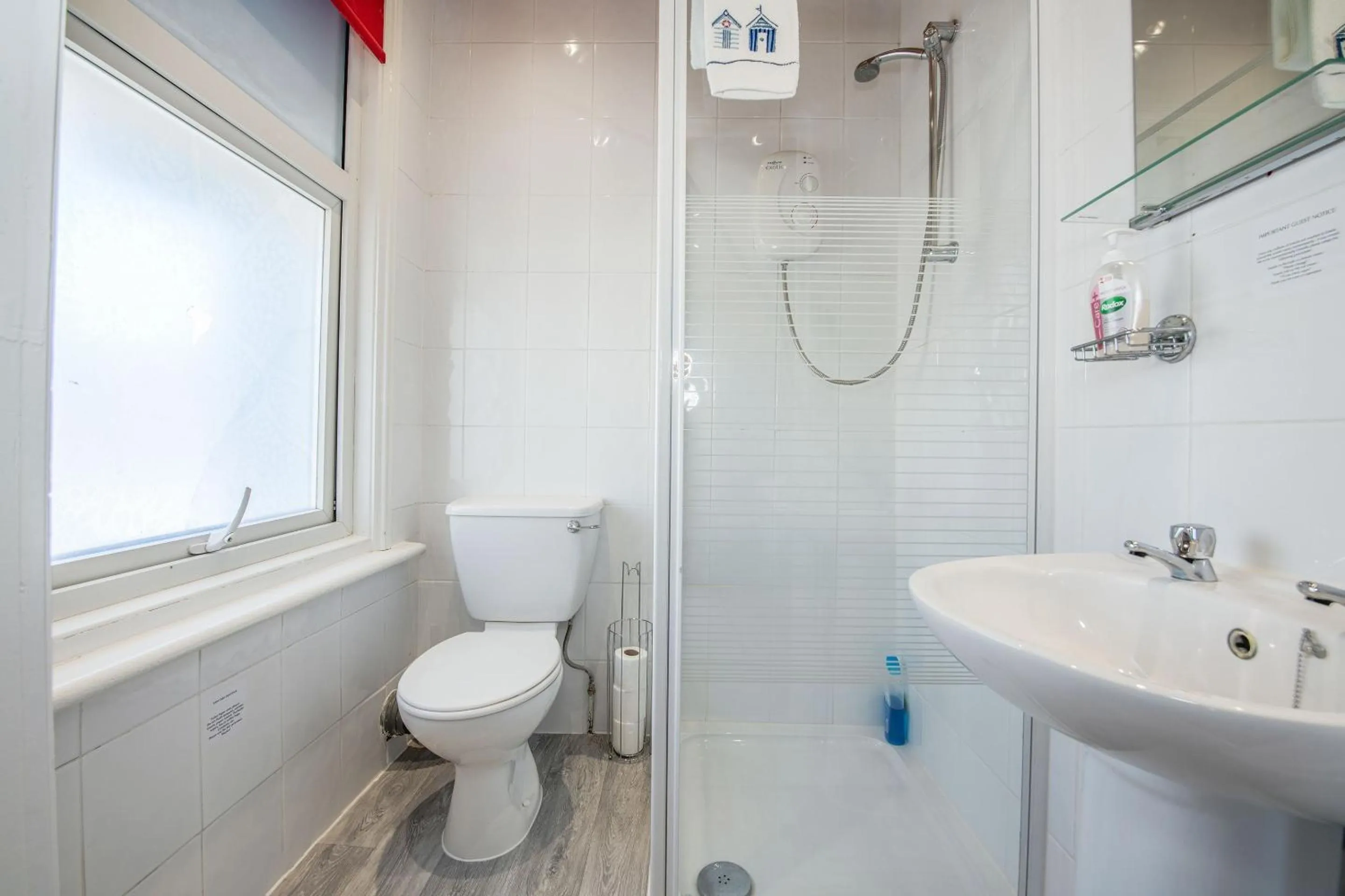 Bathroom in OYO Pier Hotel
