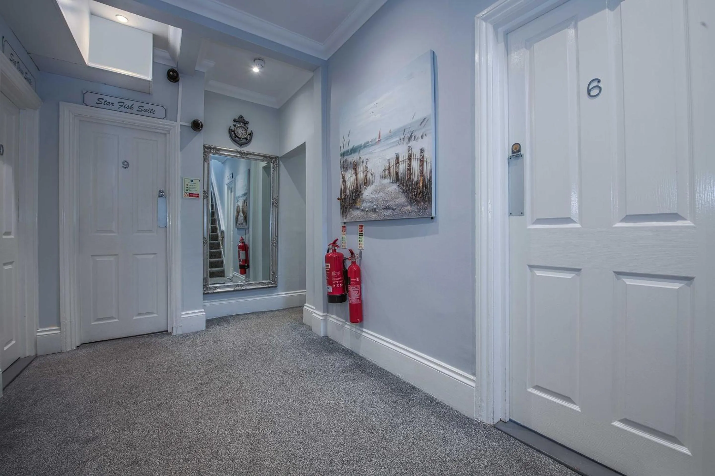 Lobby or reception in OYO Pier Hotel