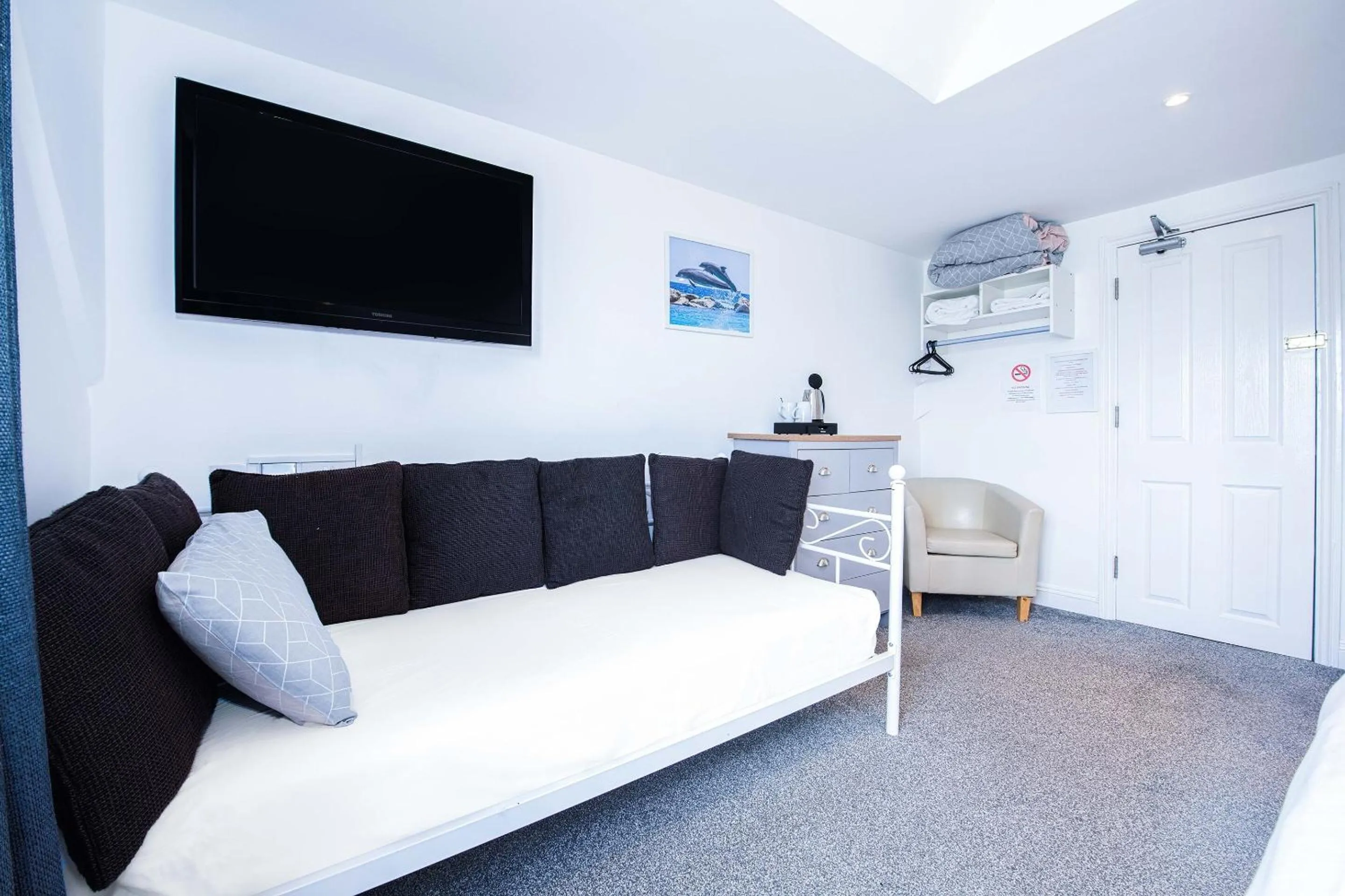 Bedroom in OYO Pier Hotel