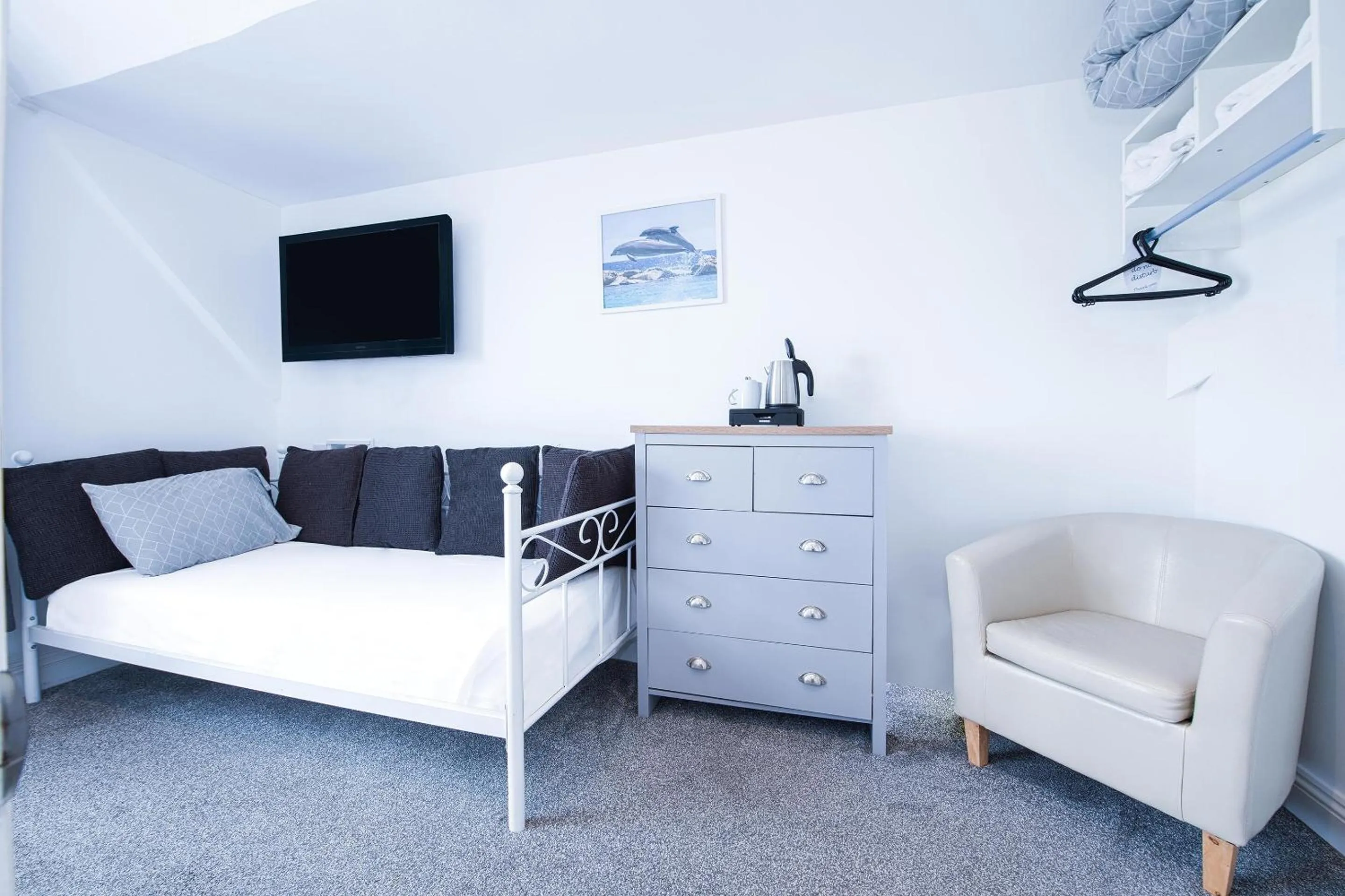 Bedroom, Bed in OYO Pier Hotel