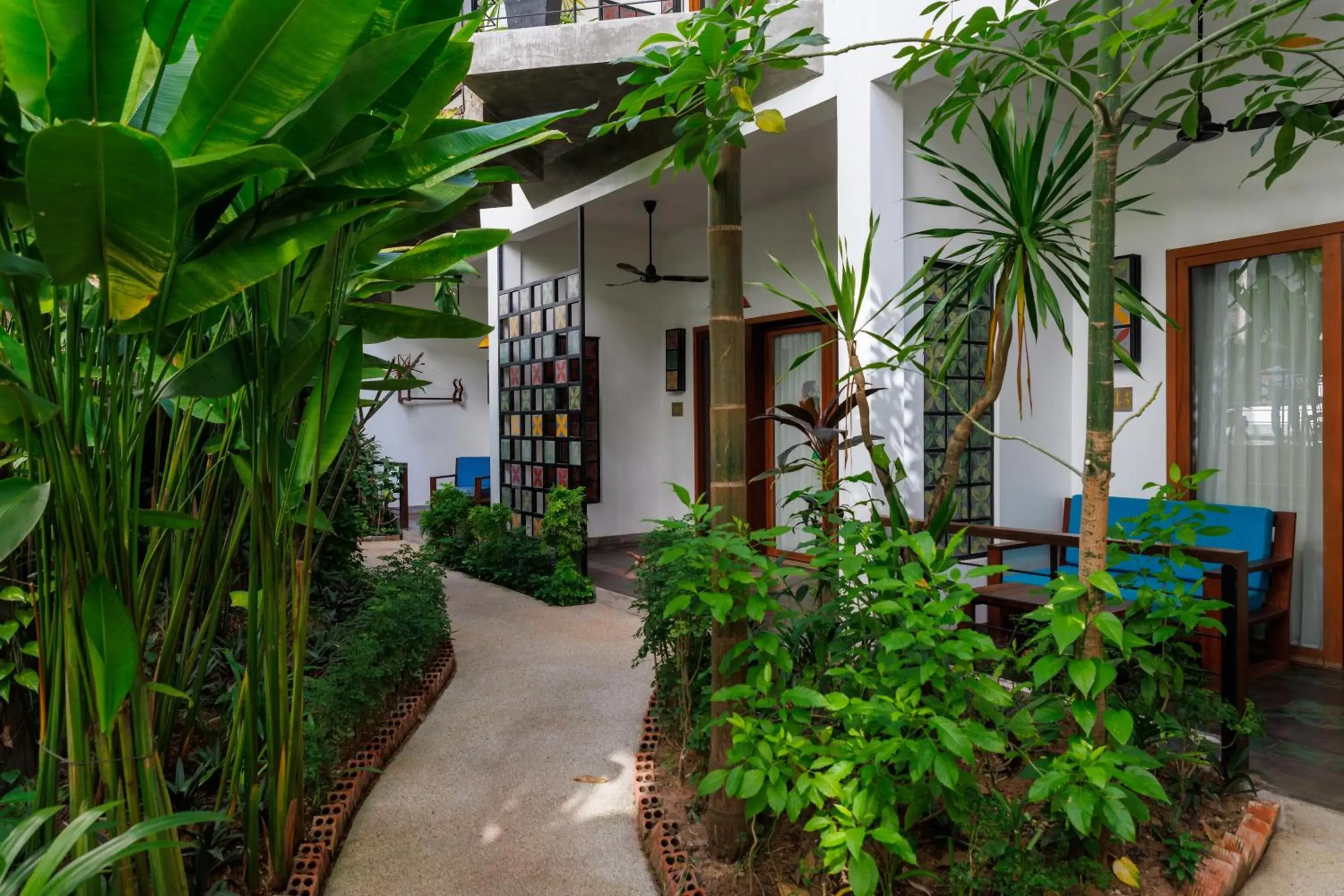 Property building in SAKABAN Suite Property building in SAKABAN Suite