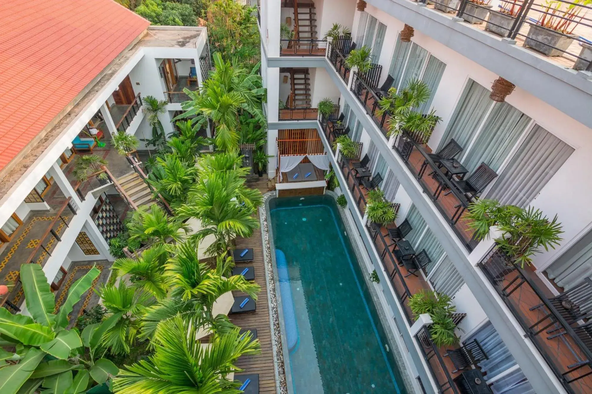 Swimming pool in SAKABAN Suite Swimming pool in SAKABAN Suite