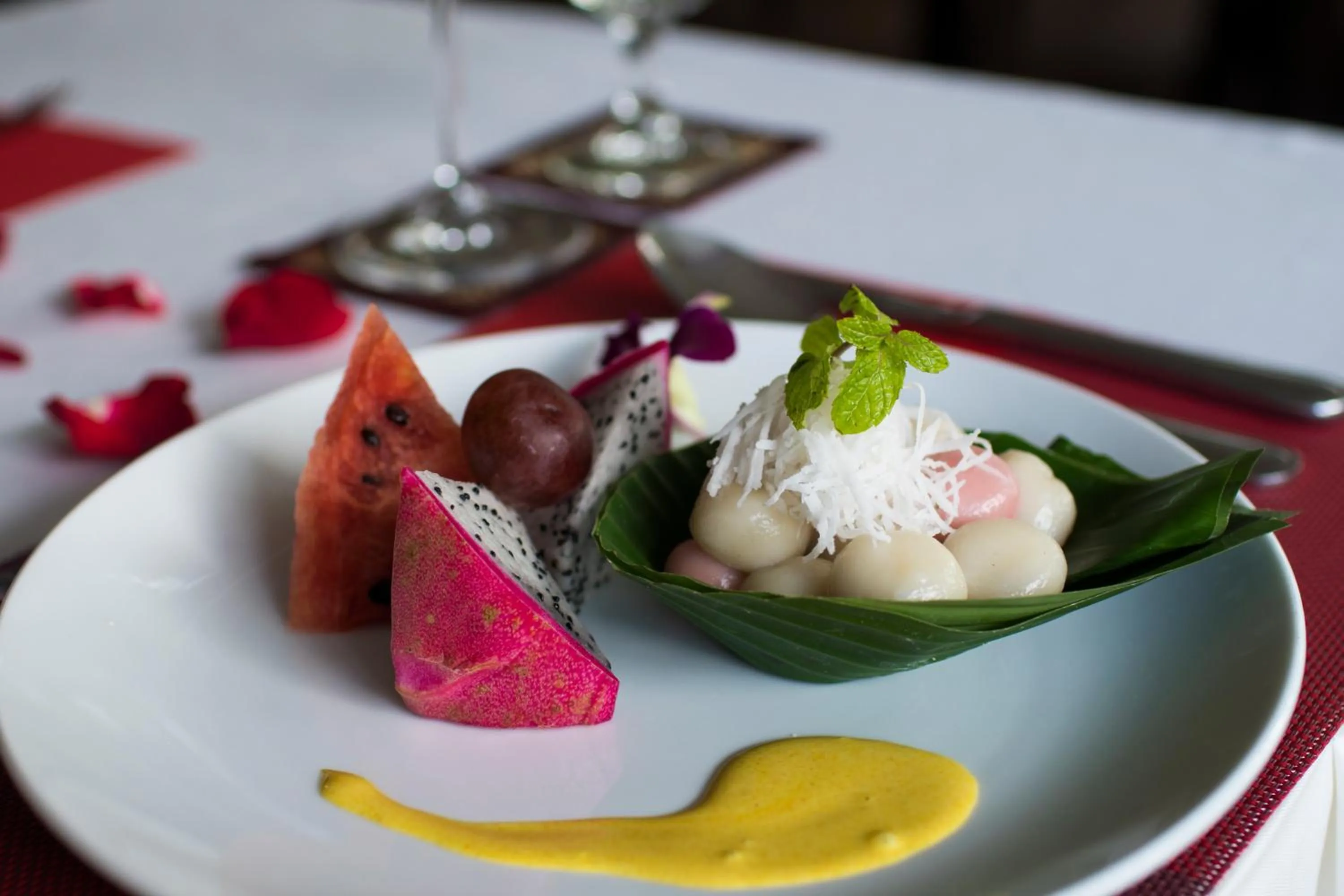 Restaurant/places to eat in SAKABAN Suite