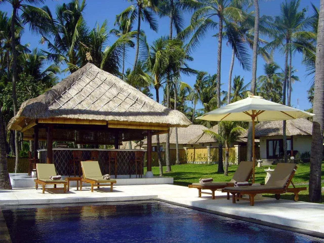 Lounge or bar in Kubu Indah Dive & Spa Resort Lounge or bar in Kubu Indah Dive & Spa Resort