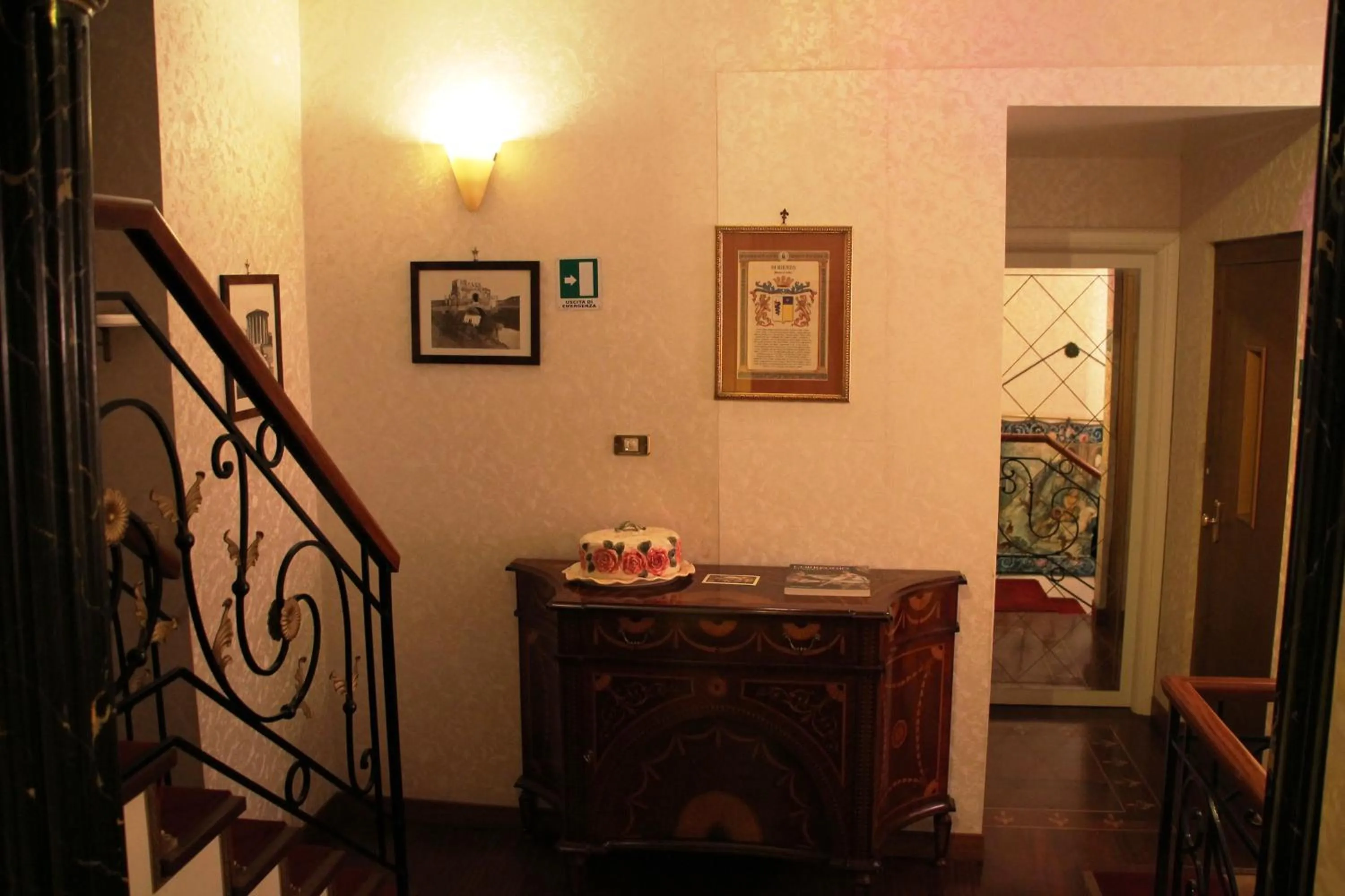 Decorative detail in Di Rienzo Pantheon Palace