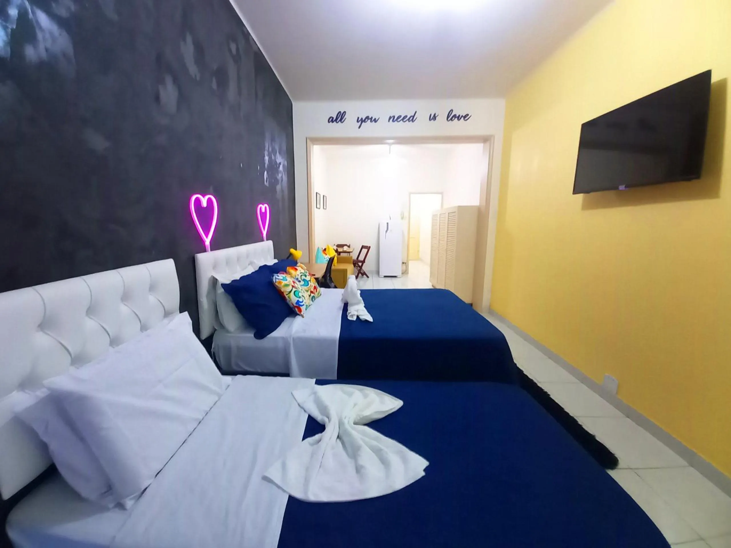 Bed in Espaçoso apto na Praia de Copacabana TC1010