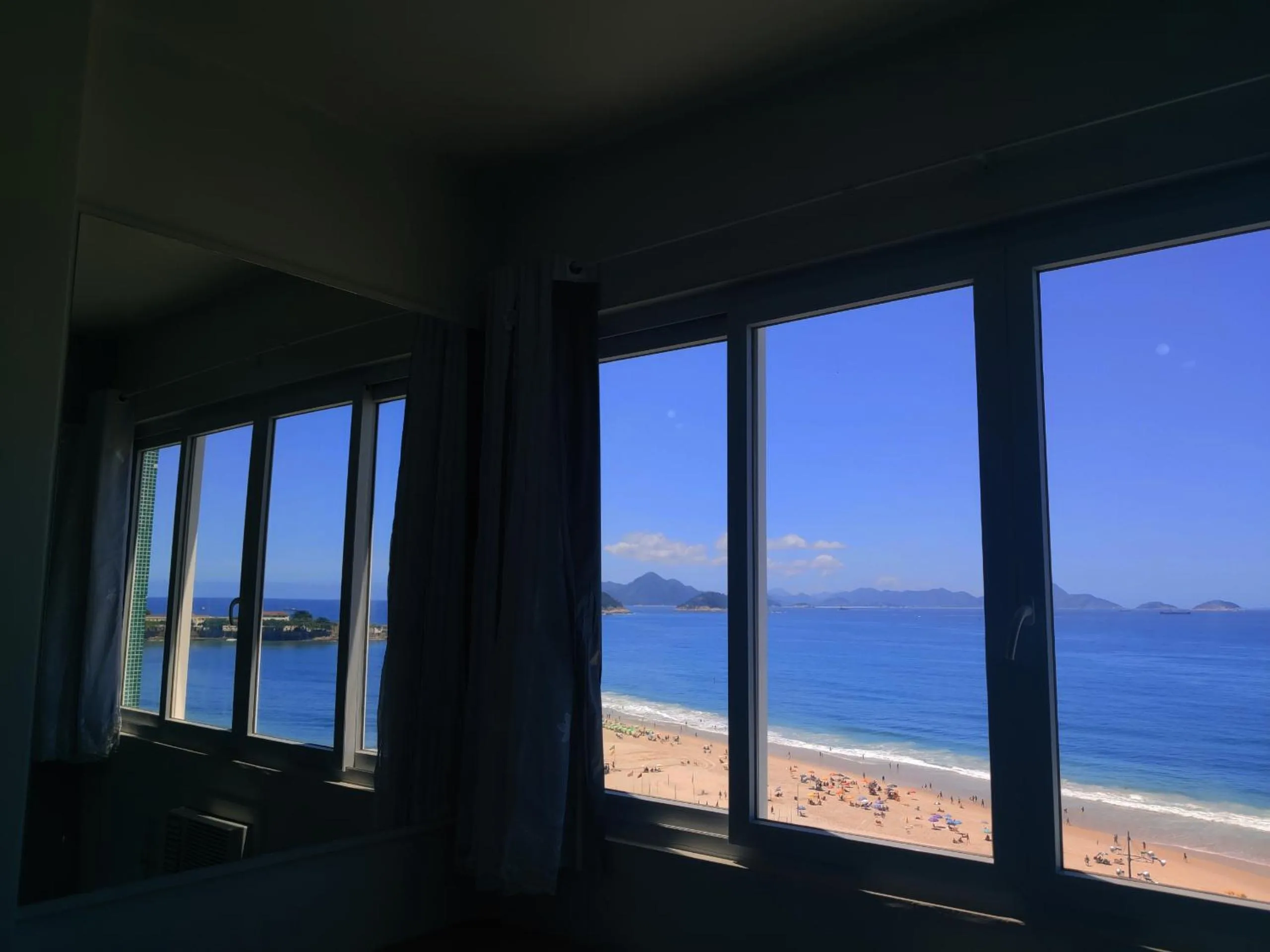 Studio com Janela para o Mar TC1203