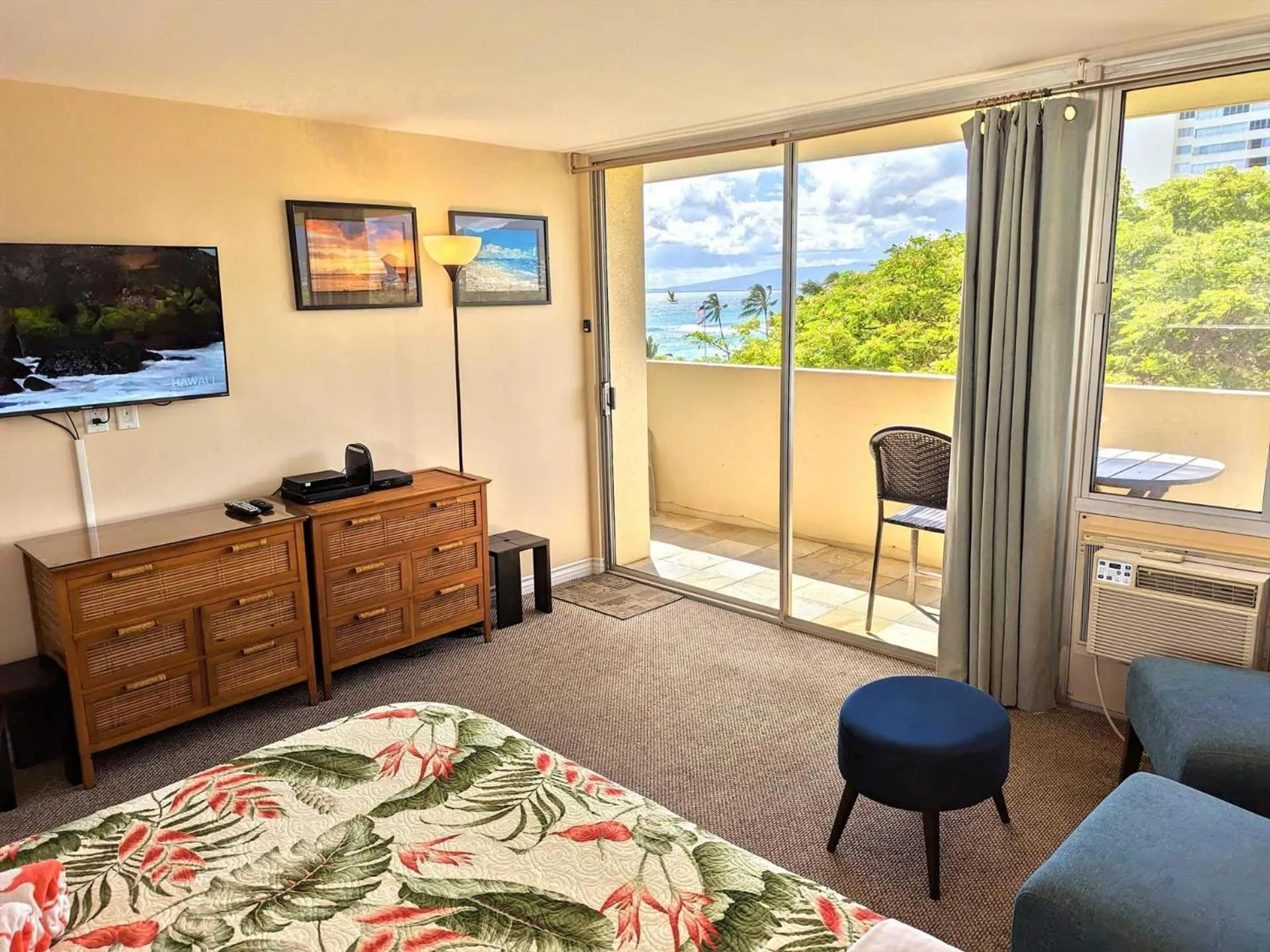 Diamond Head Beach #805