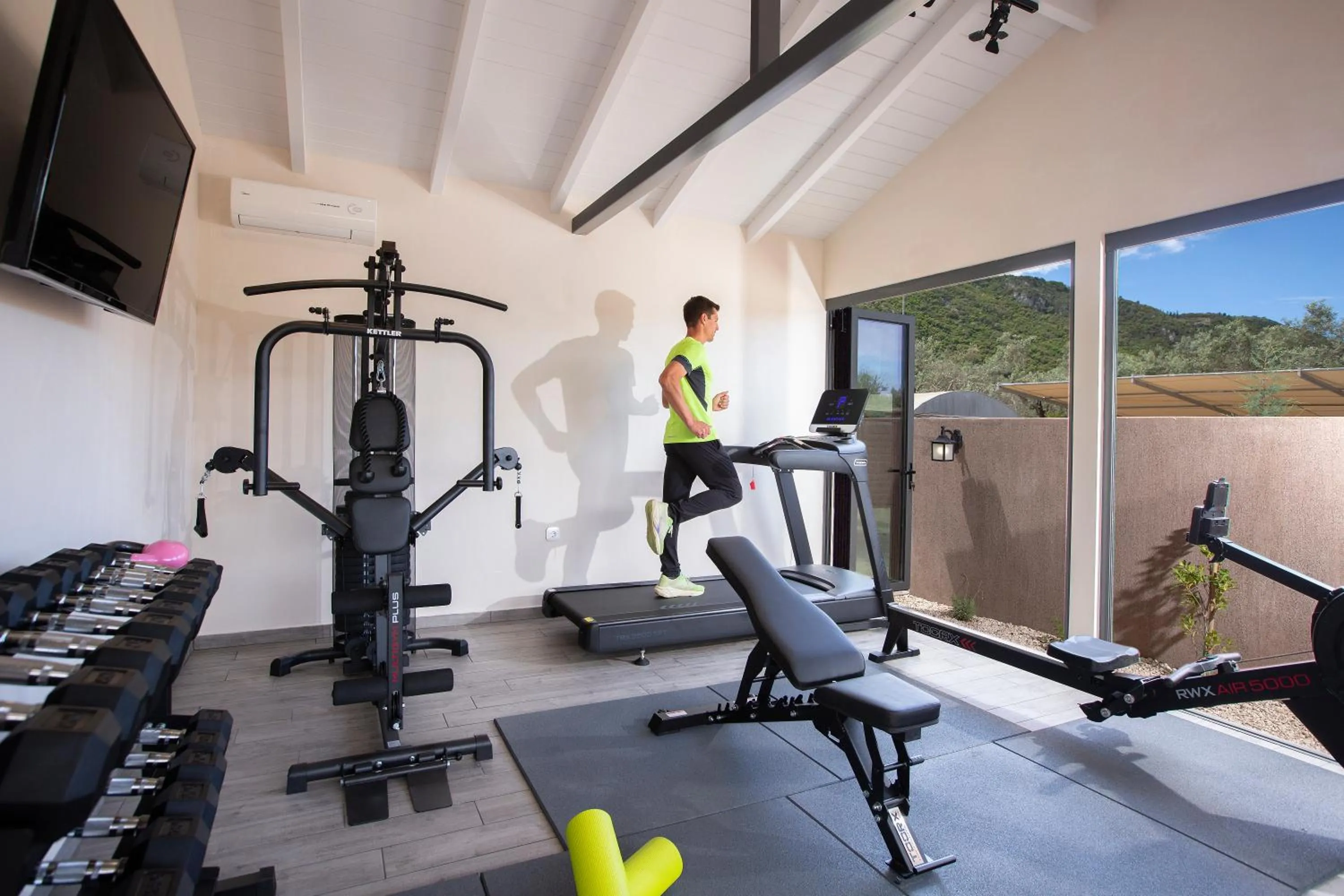 Fitness centre/facilities in Villa Elia Resort