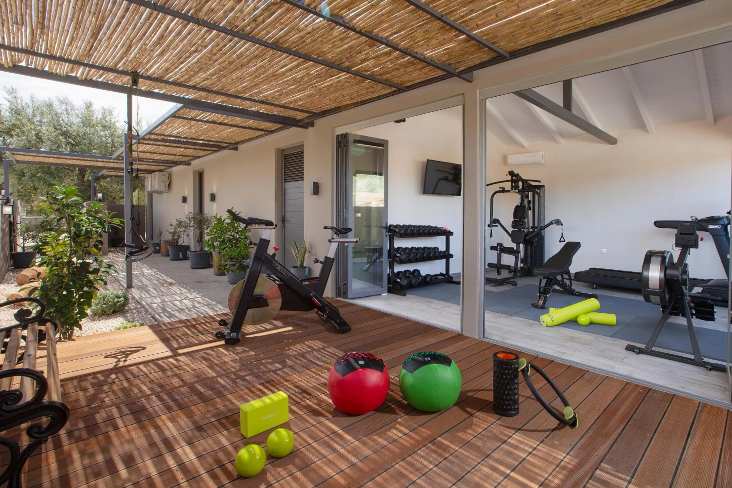Fitness centre/facilities in Villa Elia Resort