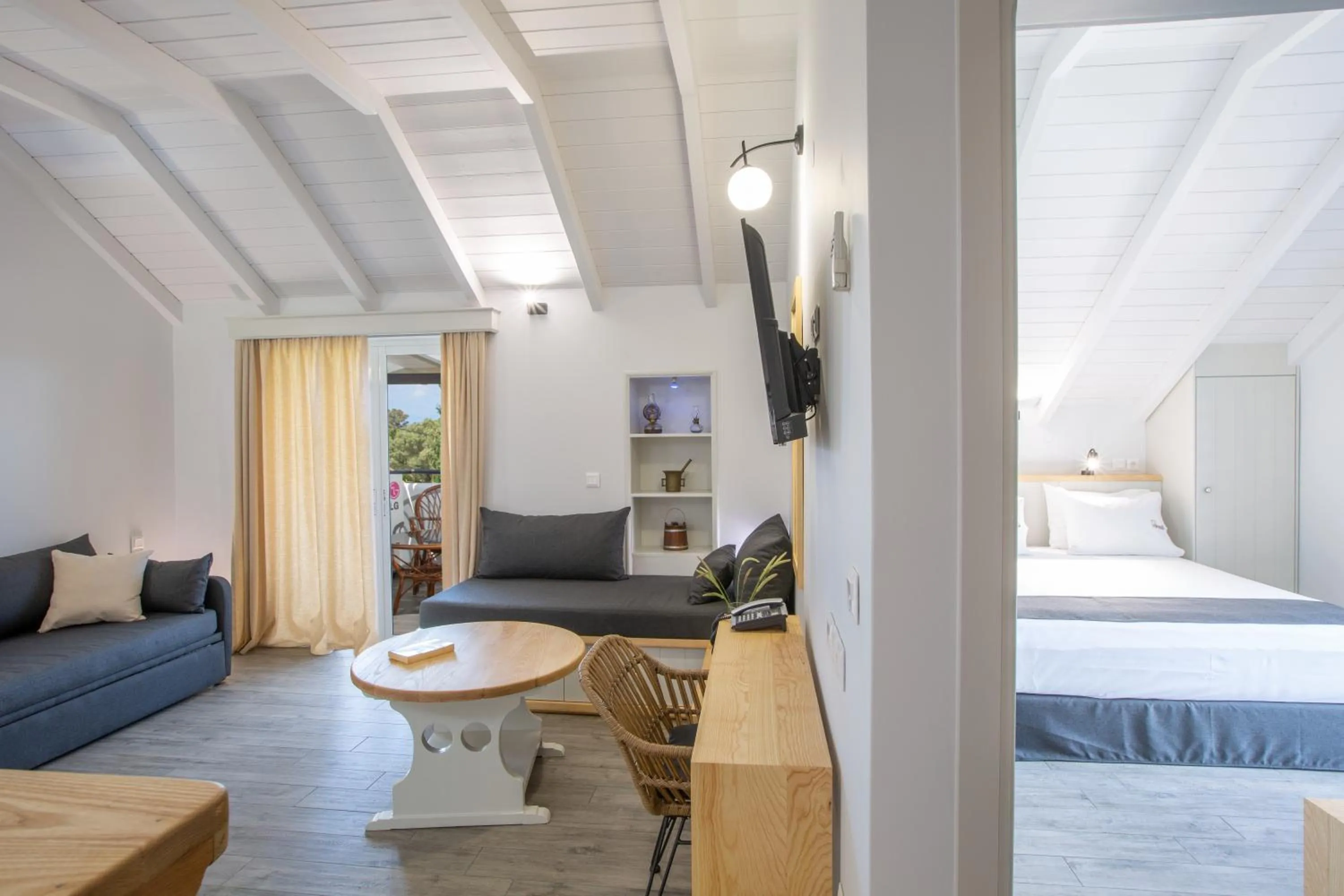 VIP, Bed in Villa Elia Resort