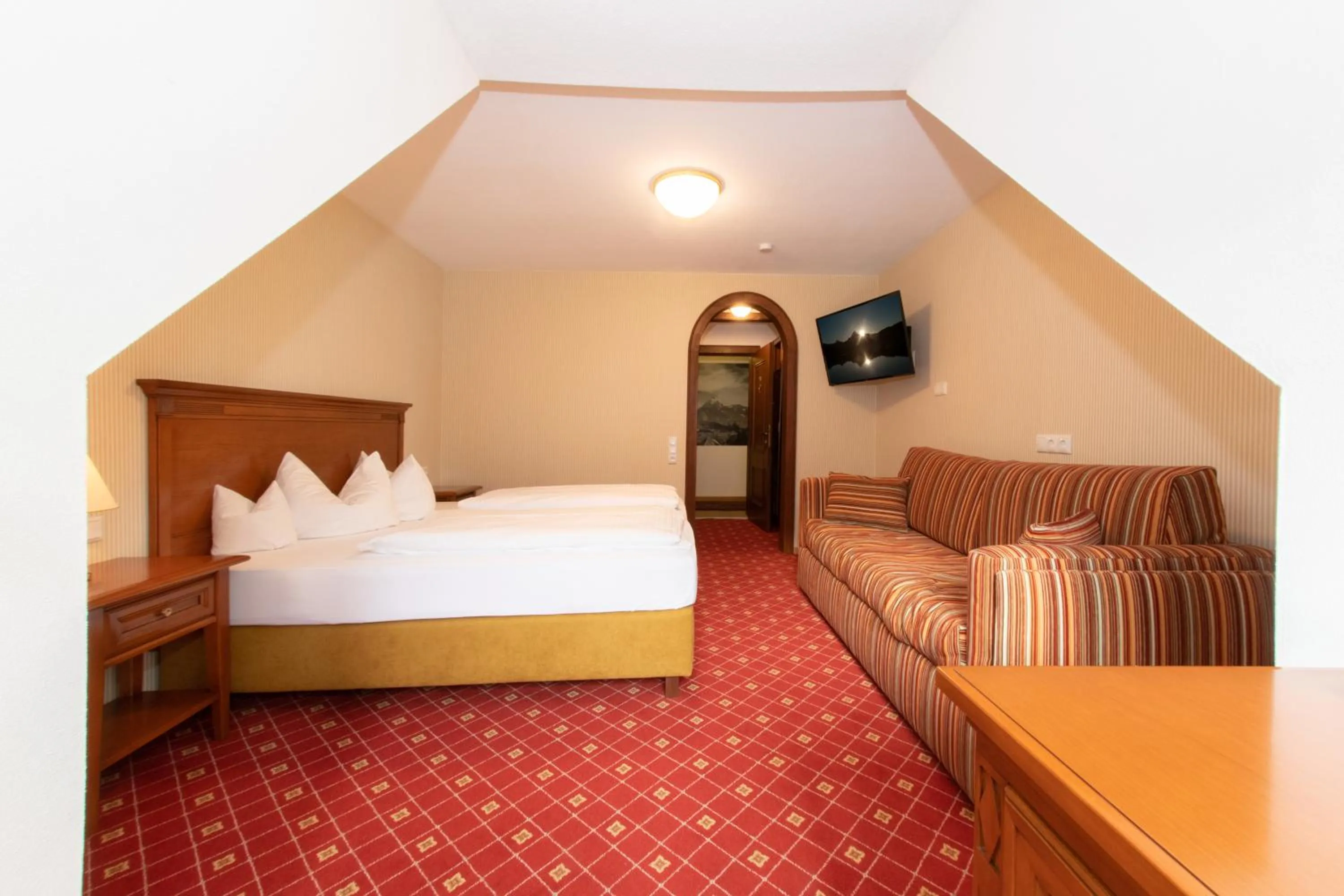 Photo of the whole room, Bed in Hotel Gasthof Post