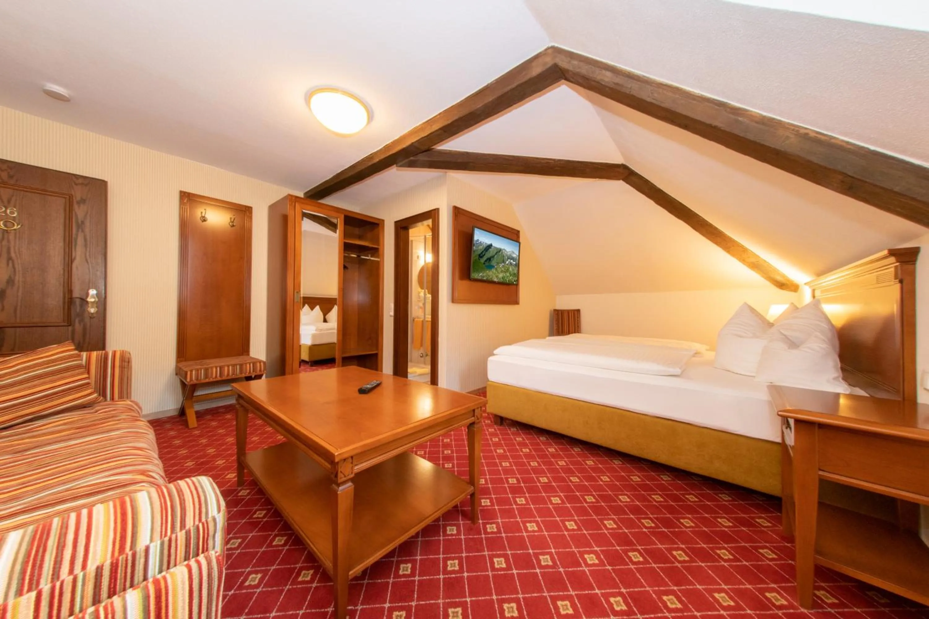 Photo of the whole room, Bed in Hotel Gasthof Post