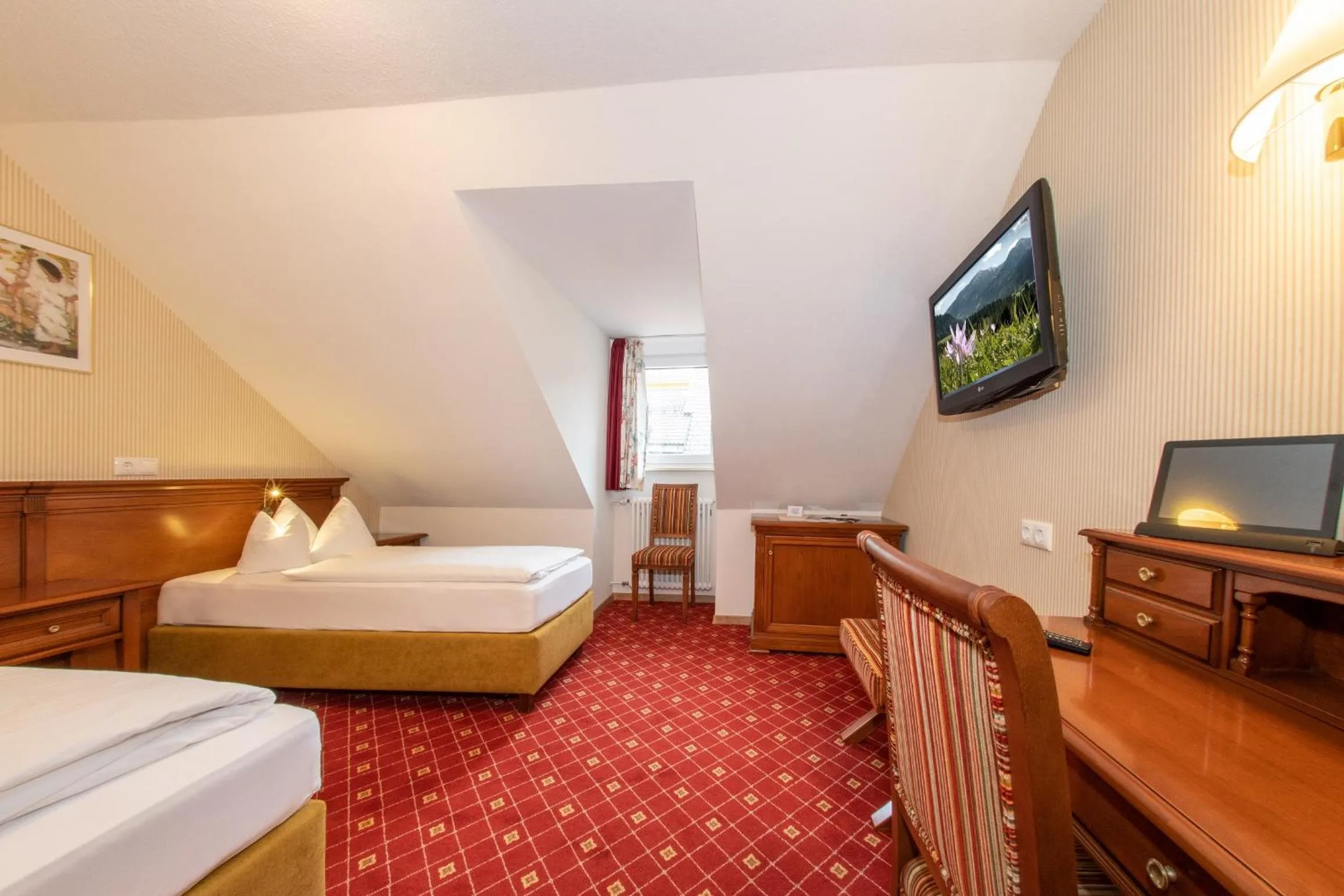 Photo of the whole room, Bed in Hotel Gasthof Post