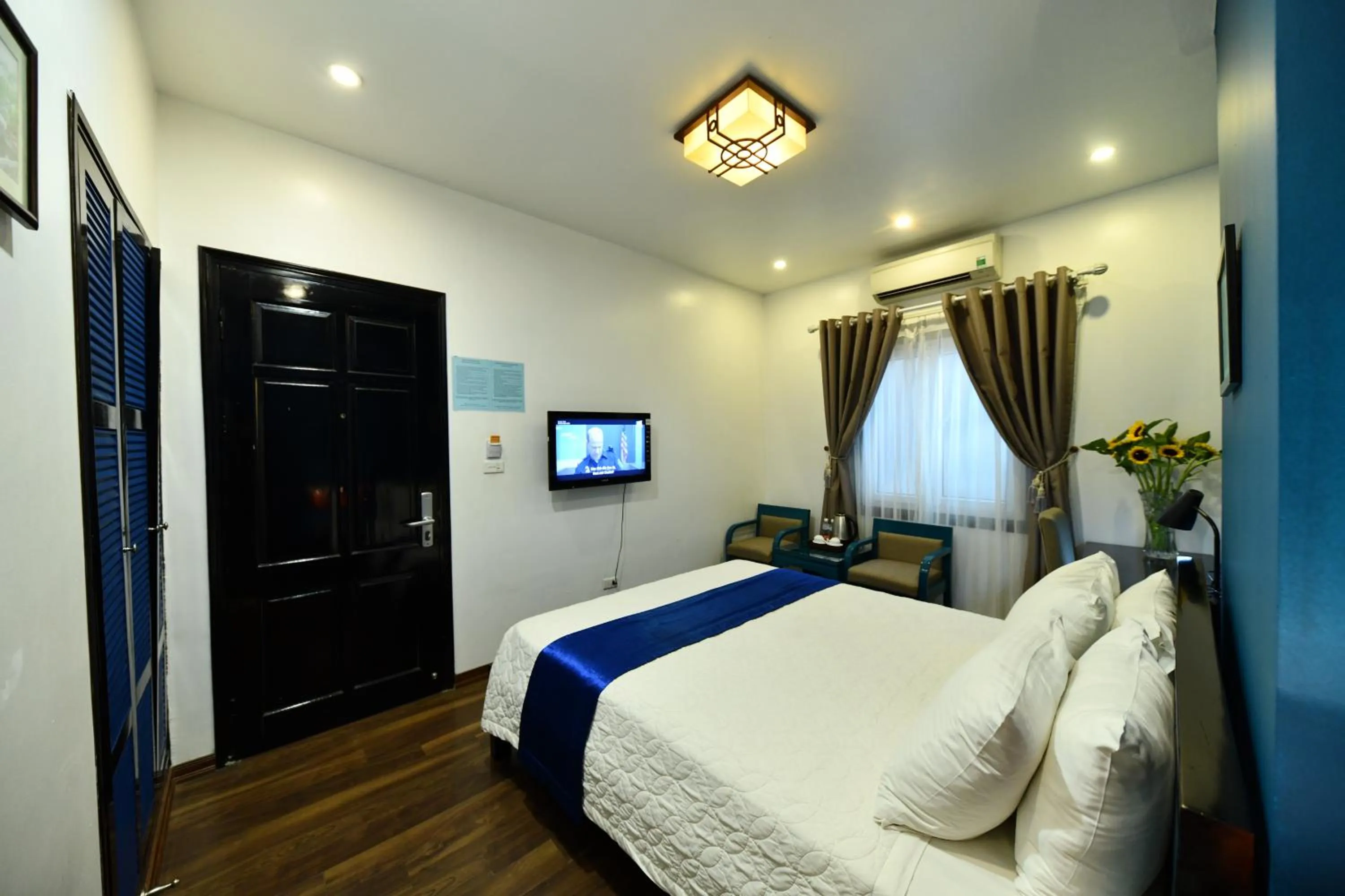 Bed in Hanoi Starlight Boutique Hotel