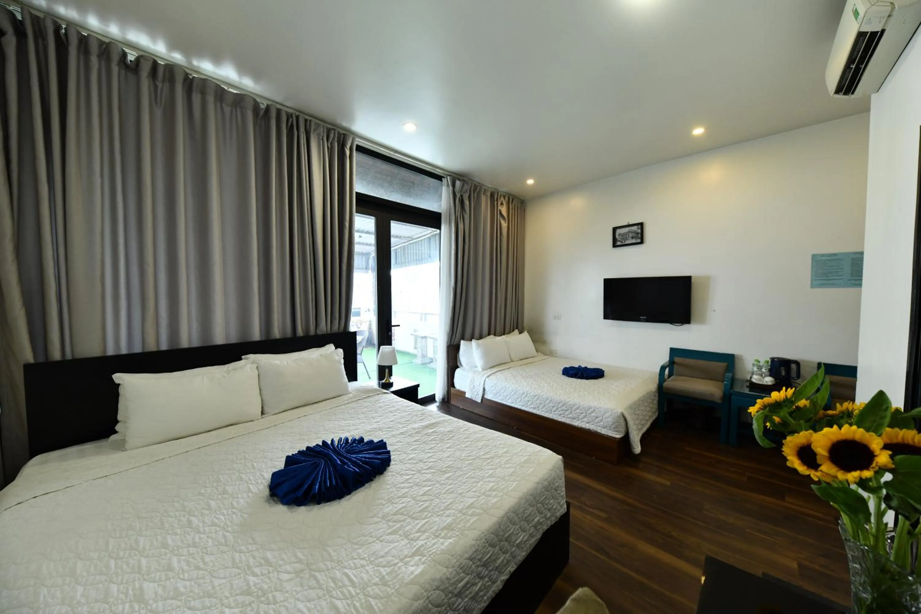 Bed in Hanoi Starlight Boutique Hotel