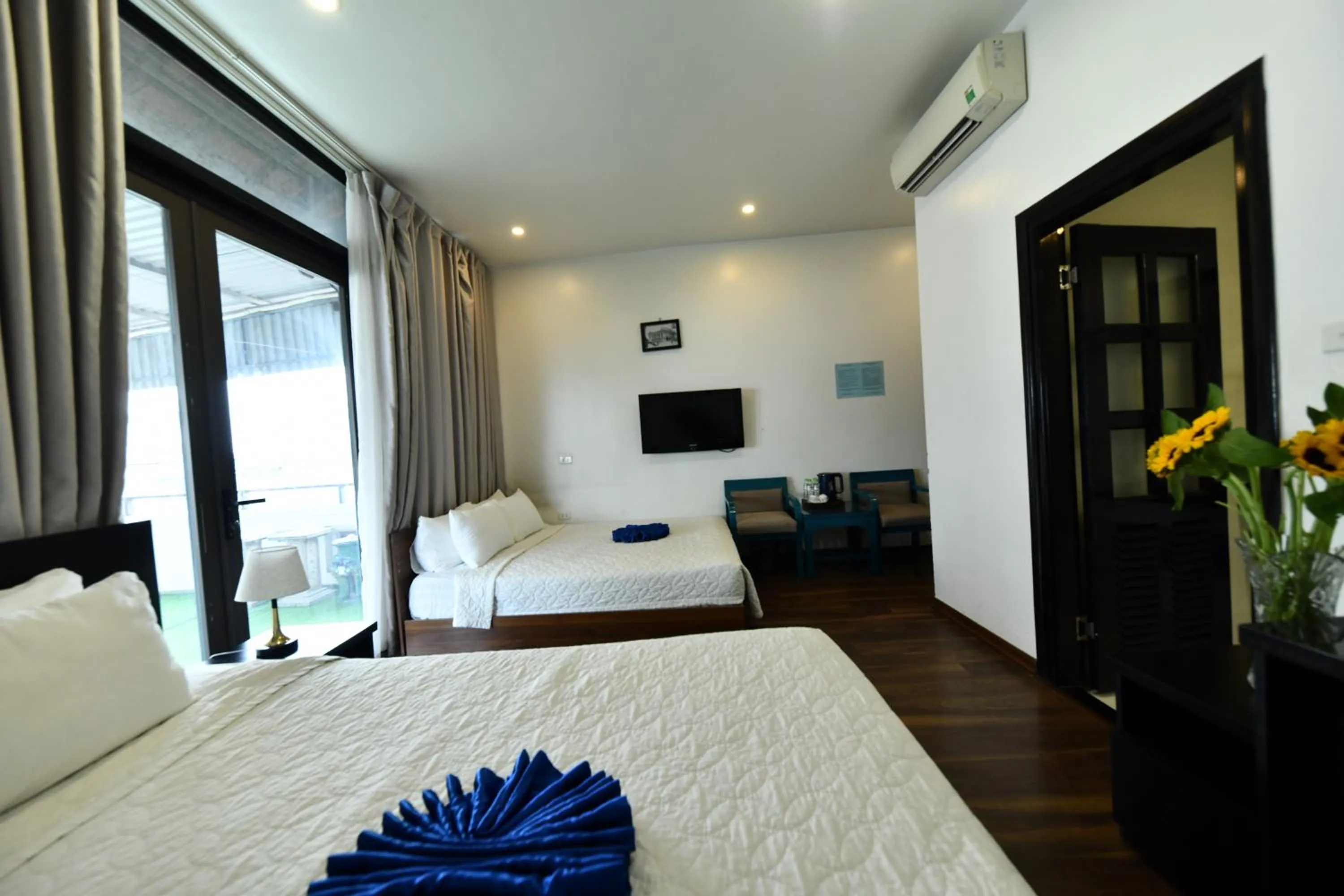 Bed in Hanoi Starlight Boutique Hotel