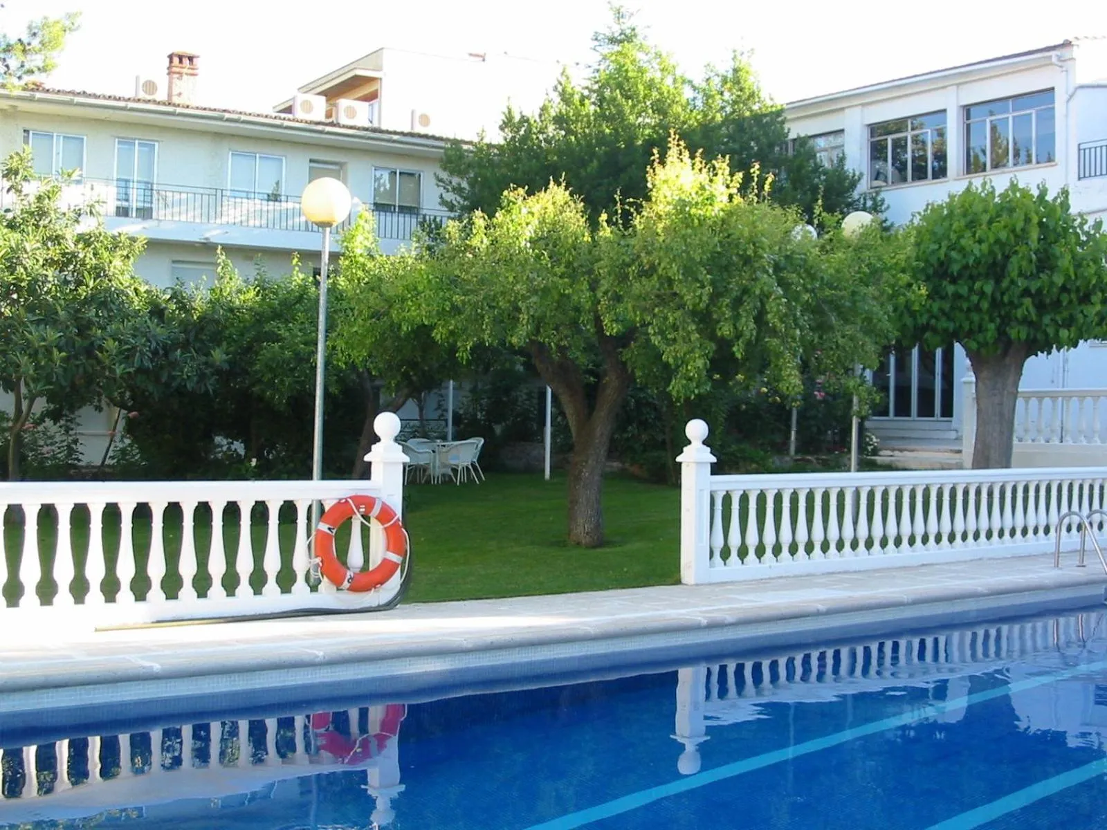 Swimming pool in Hotel Rural Mariblanca