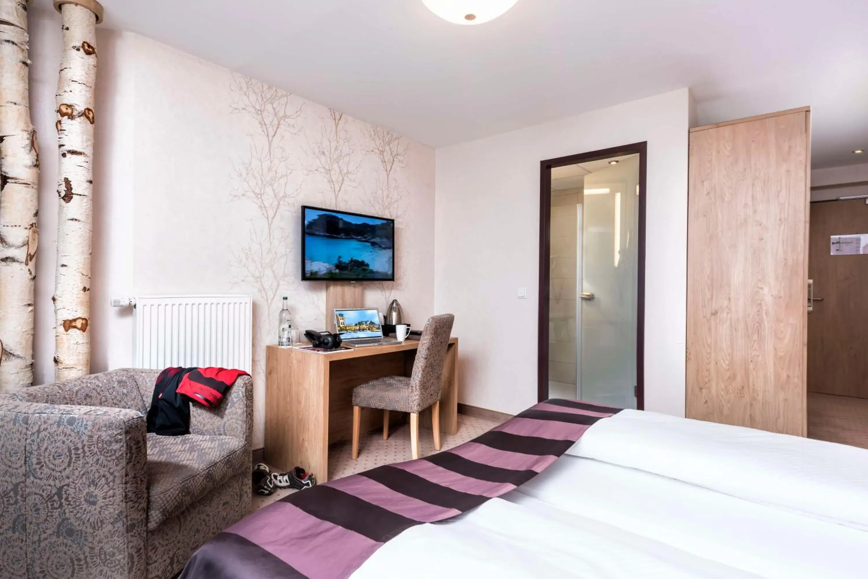 Bedroom, Bed in Best Western Plus Hotel Willingen Bedroom, Bed in Best Western Plus Hotel Willingen